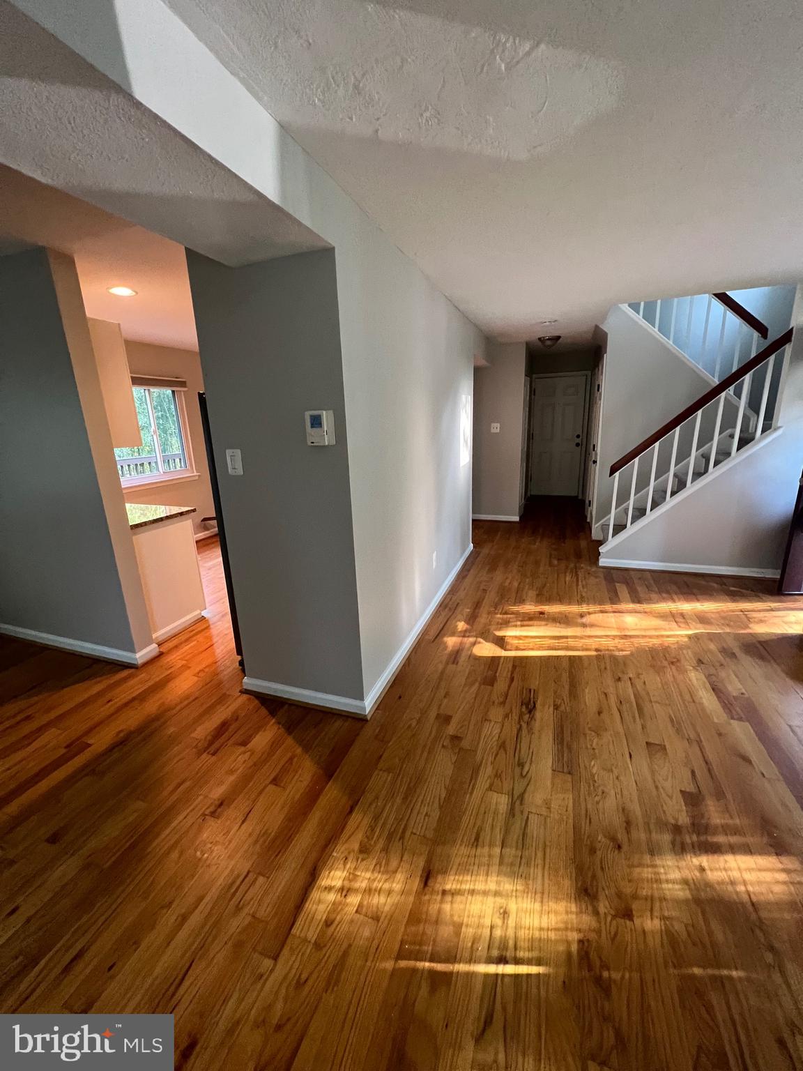 OAKLAND MILLS - Residential Lease