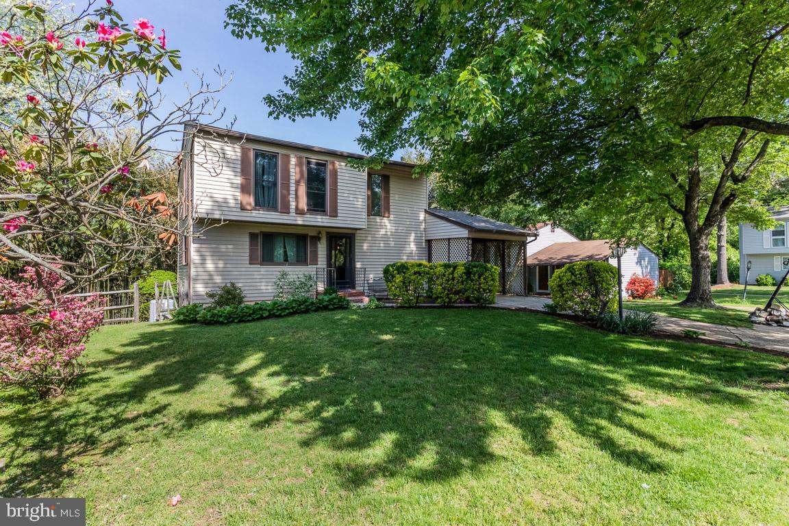 OAKLAND MILLS - Residential Lease