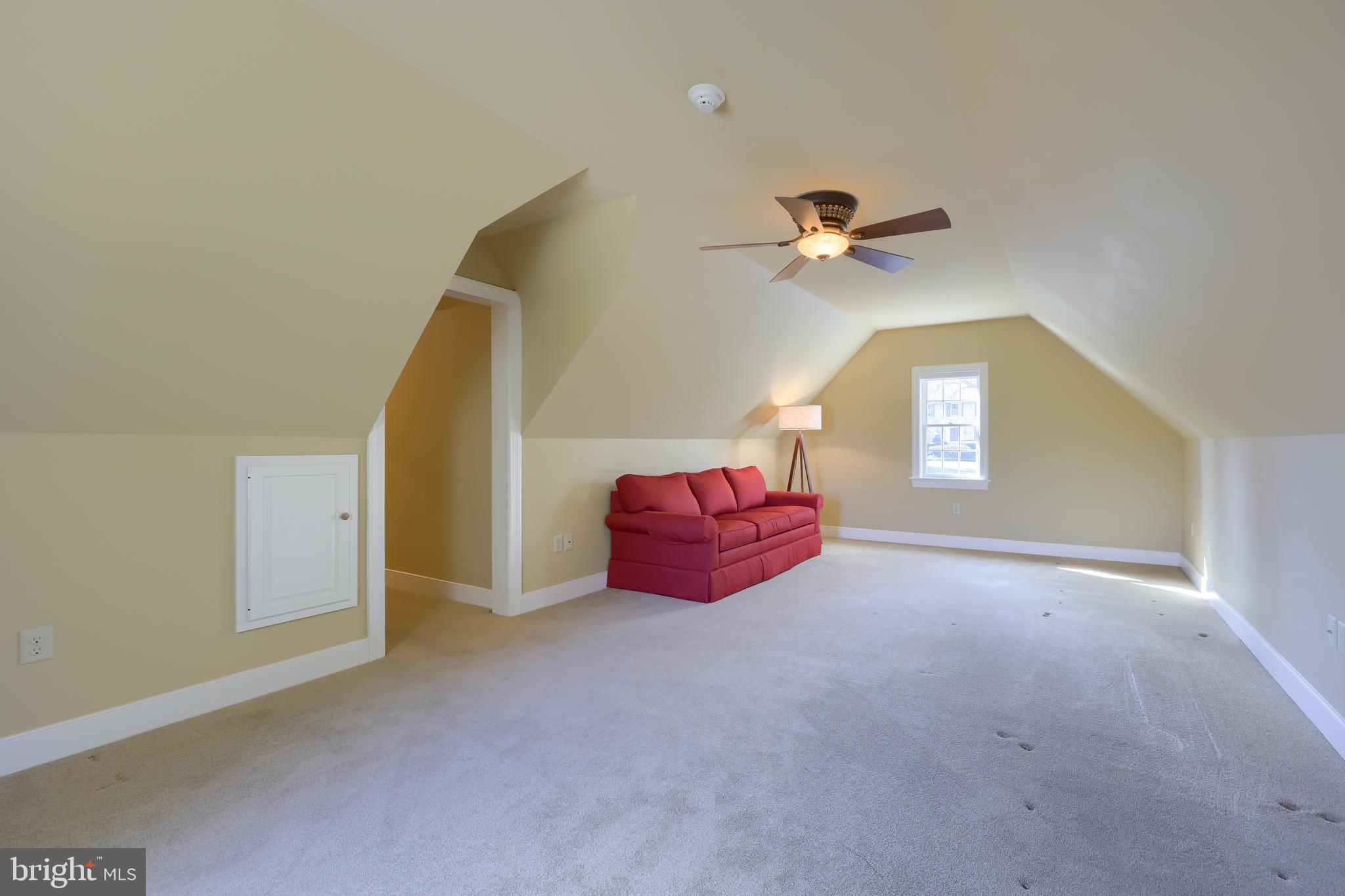 NEW SCHOOL LANE HILLS - Residential