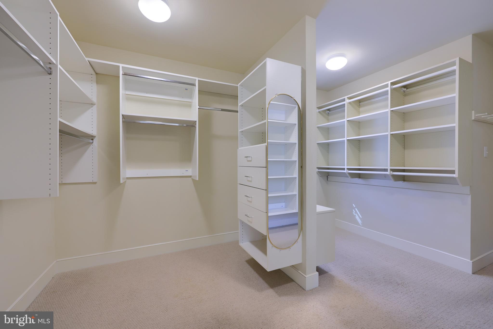 NEW SCHOOL LANE HILLS - Residential