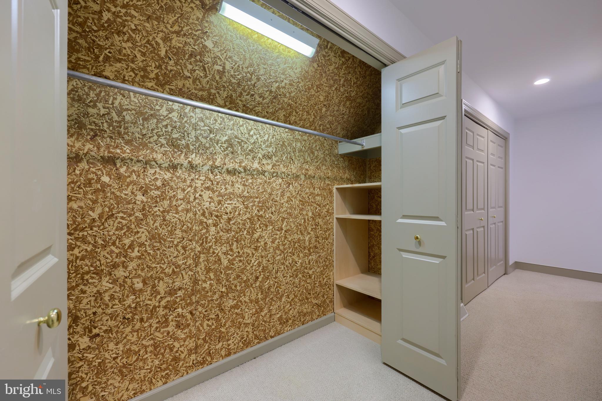 NEW SCHOOL LANE HILLS - Residential