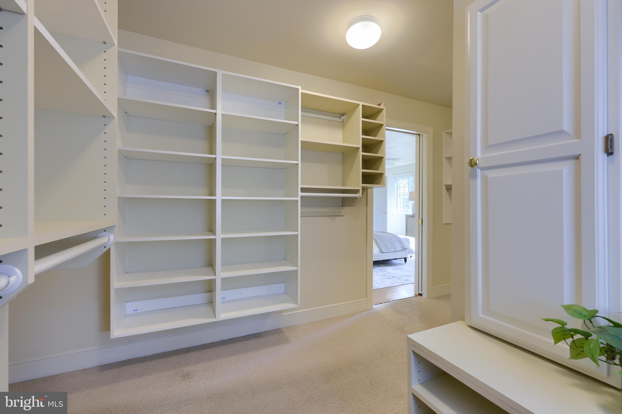 NEW SCHOOL LANE HILLS - Residential