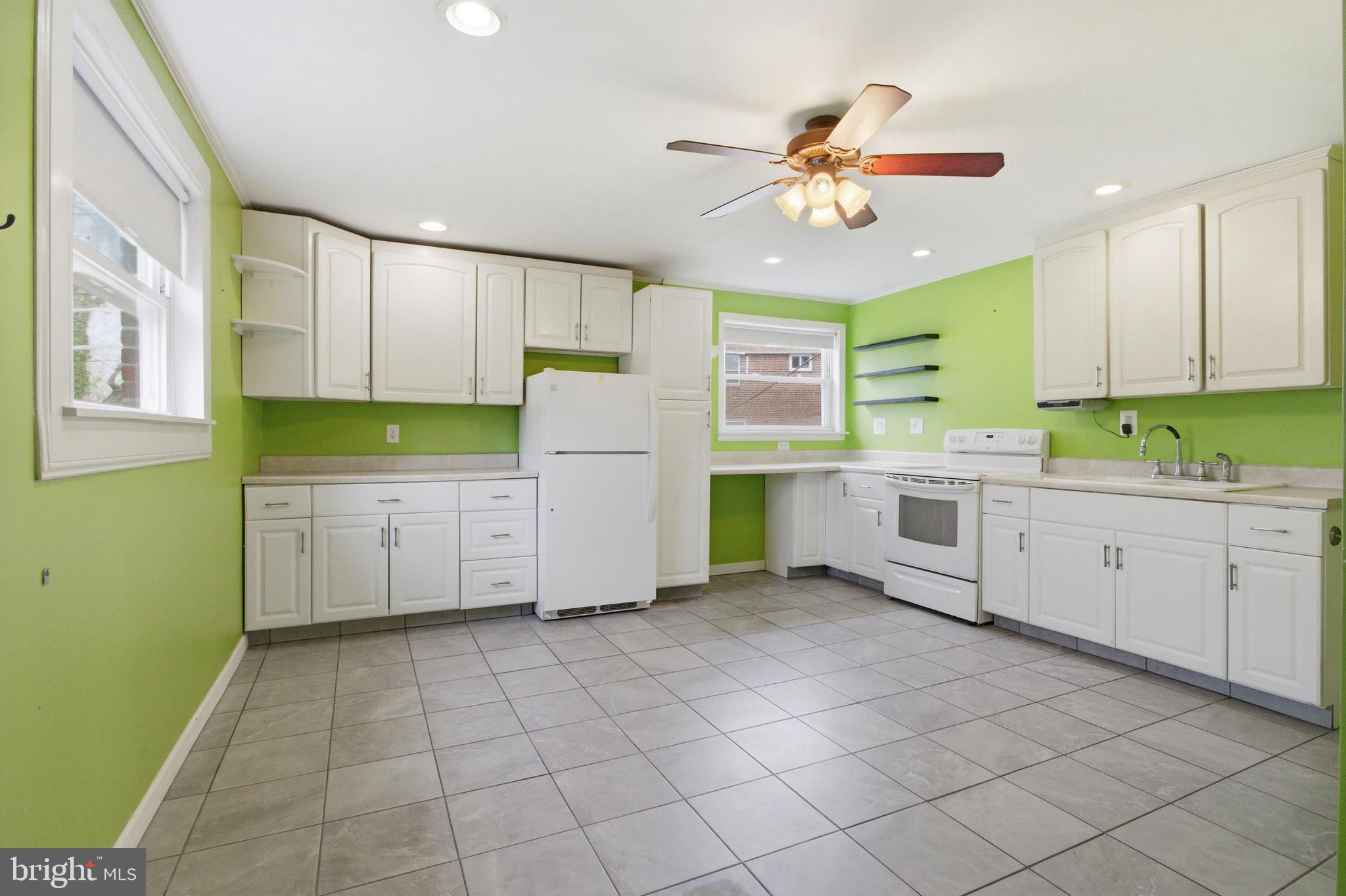 DELMAR VILLAGE - Residential