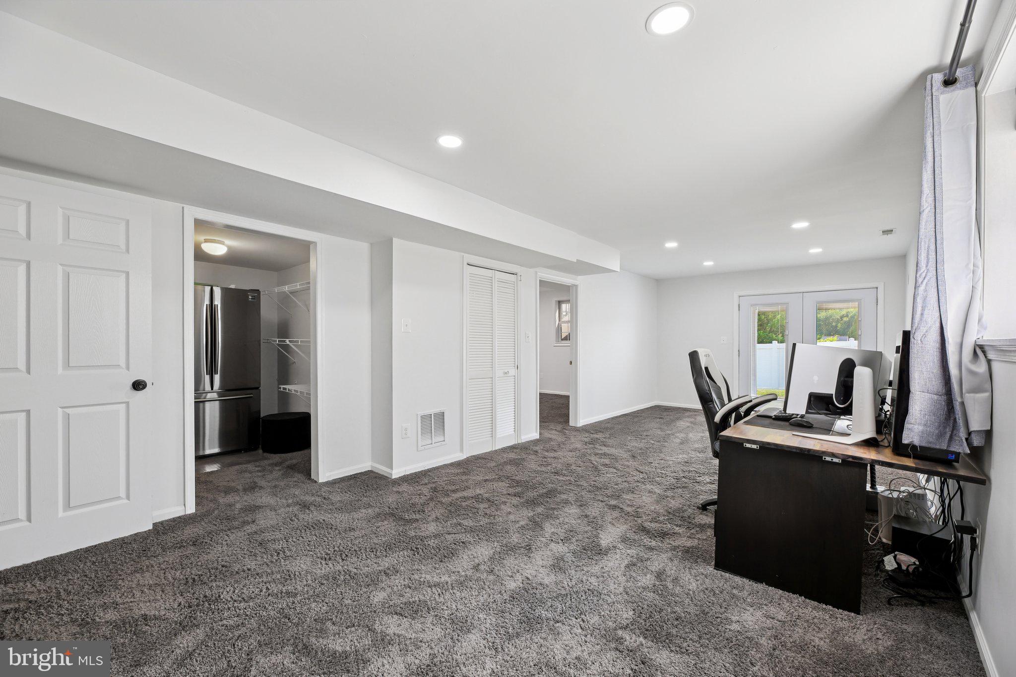 NOTTINGHAM VILLAGE - Residential