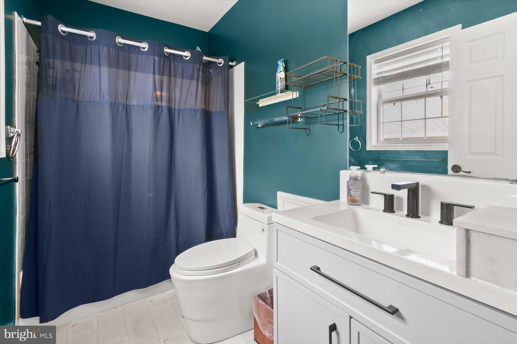 NOTTINGHAM VILLAGE - Residential