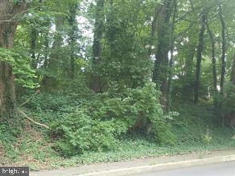 127 WOODLAND ROAD READING PA 19610