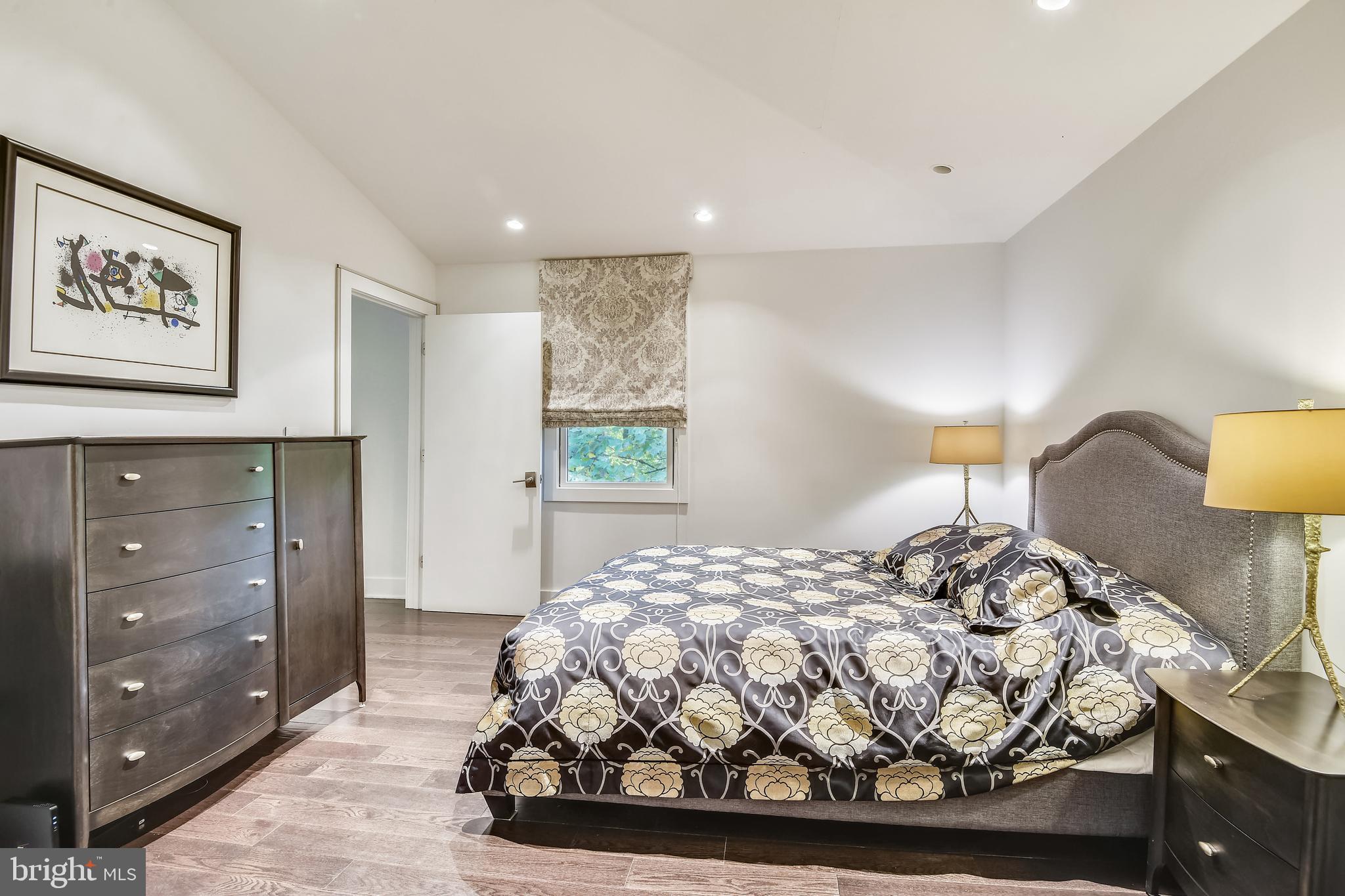 BRYARTON - Residential