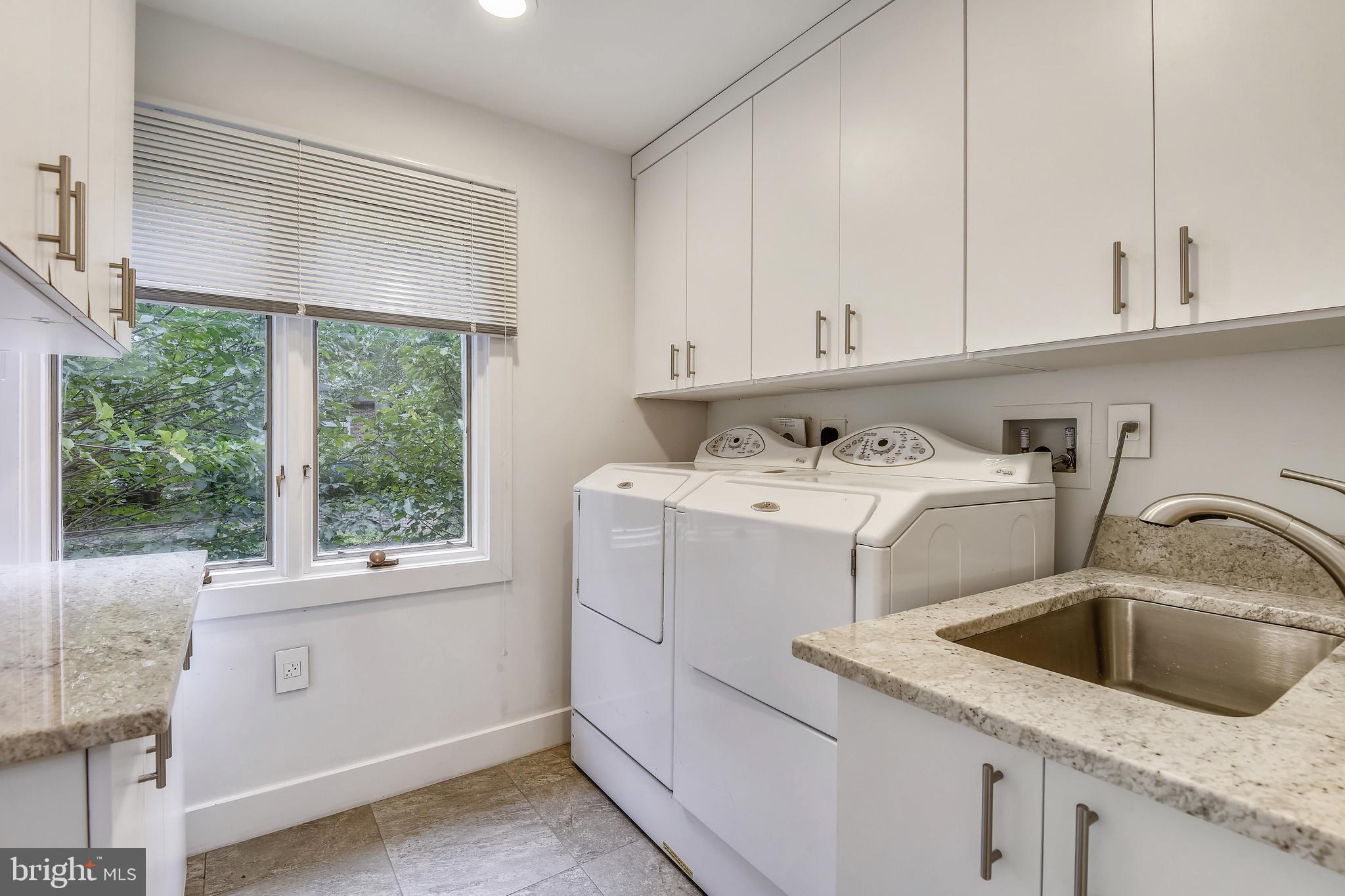 BRYARTON - Residential