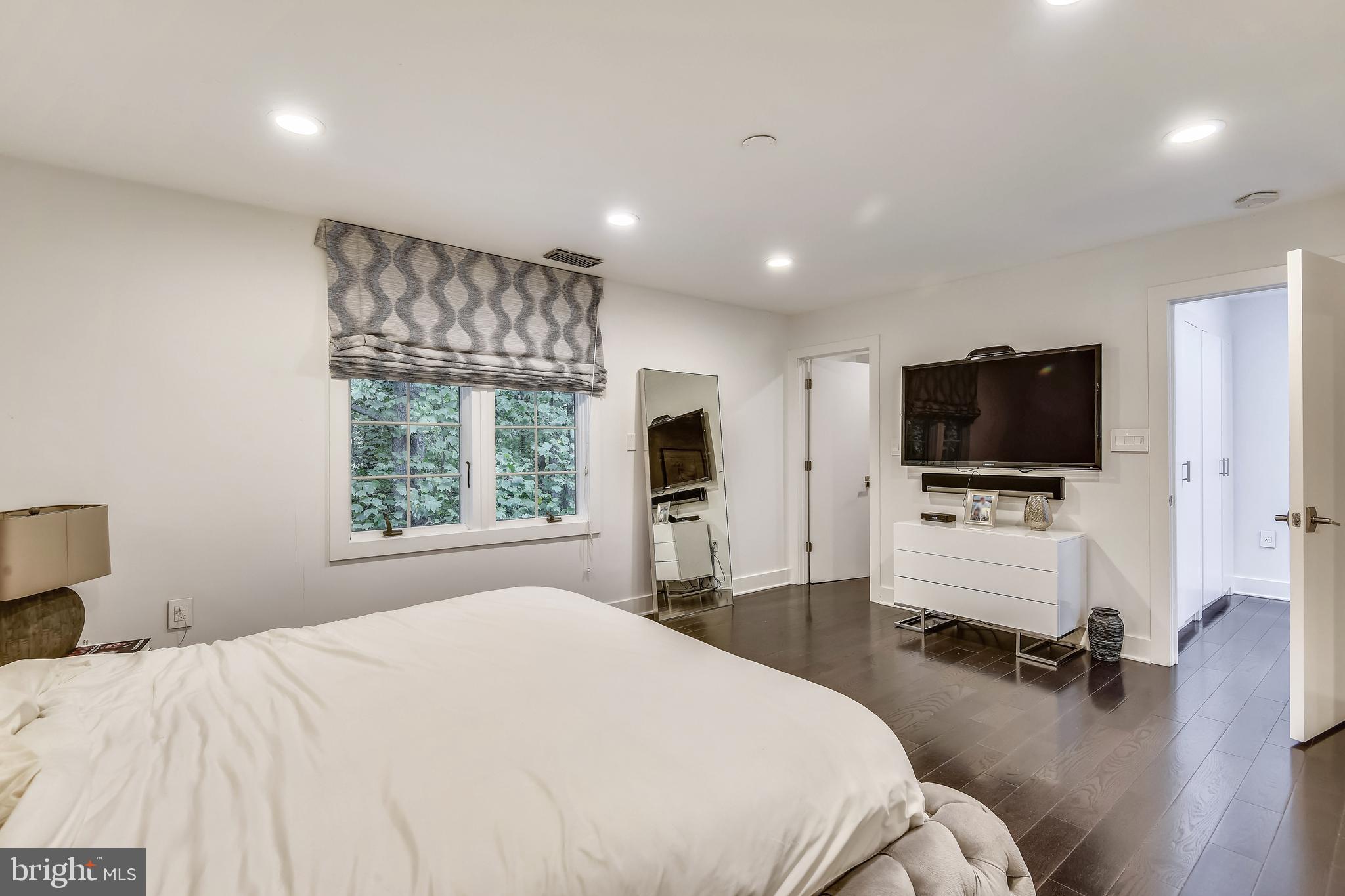 BRYARTON - Residential