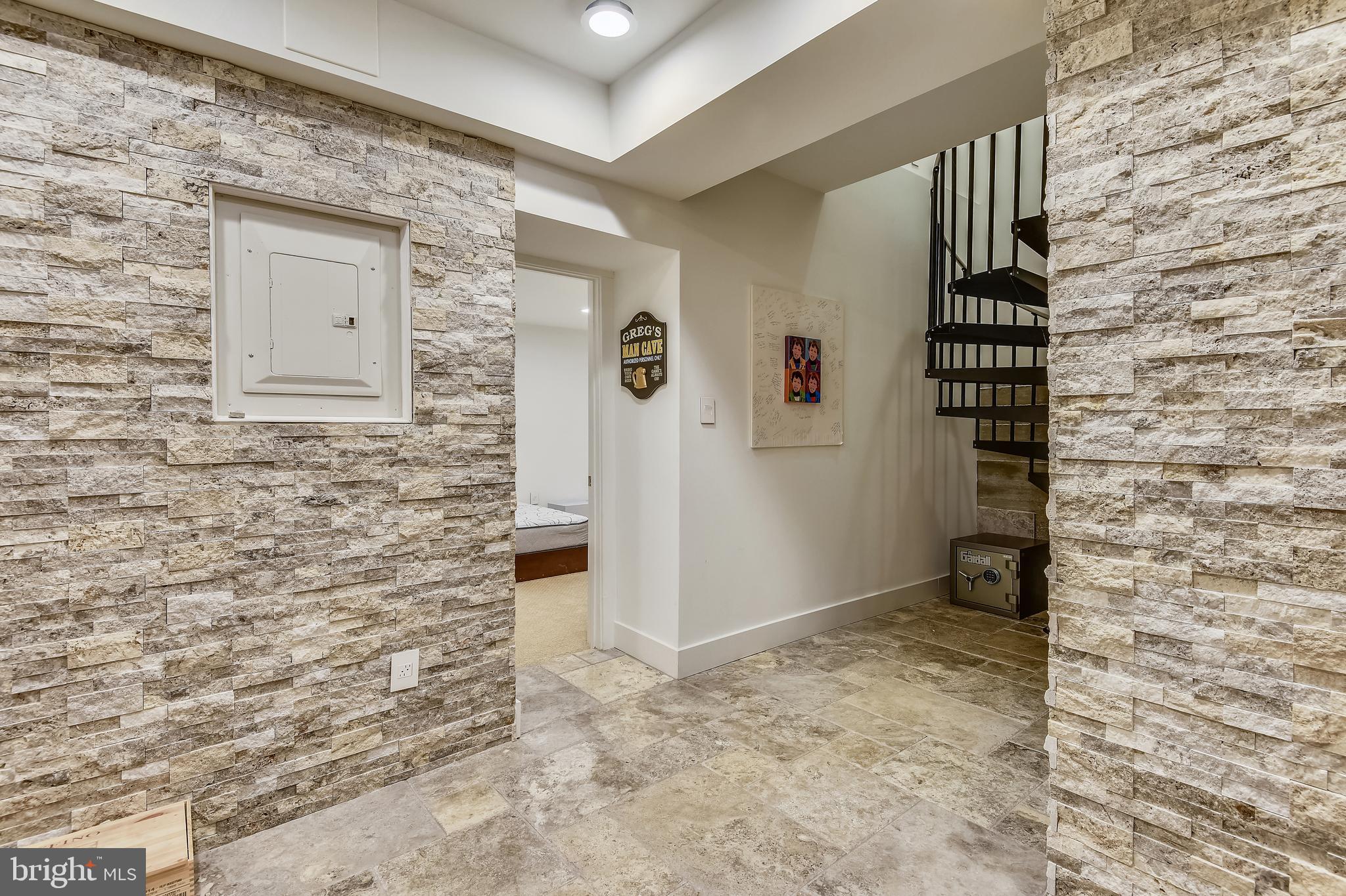 BRYARTON - Residential