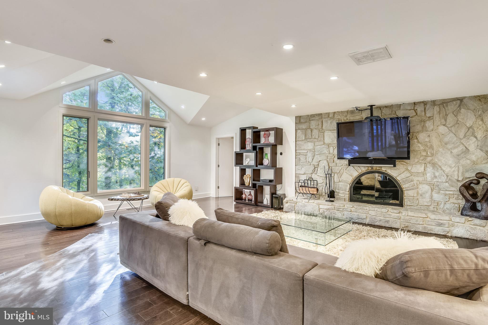 BRYARTON - Residential