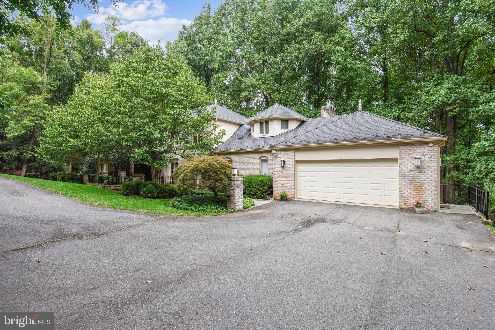 BRYARTON - Residential