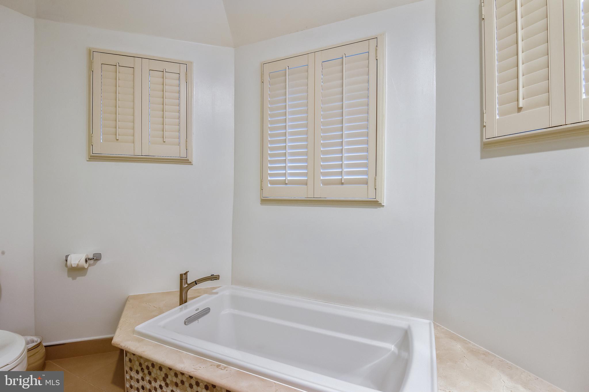 BRYARTON - Residential