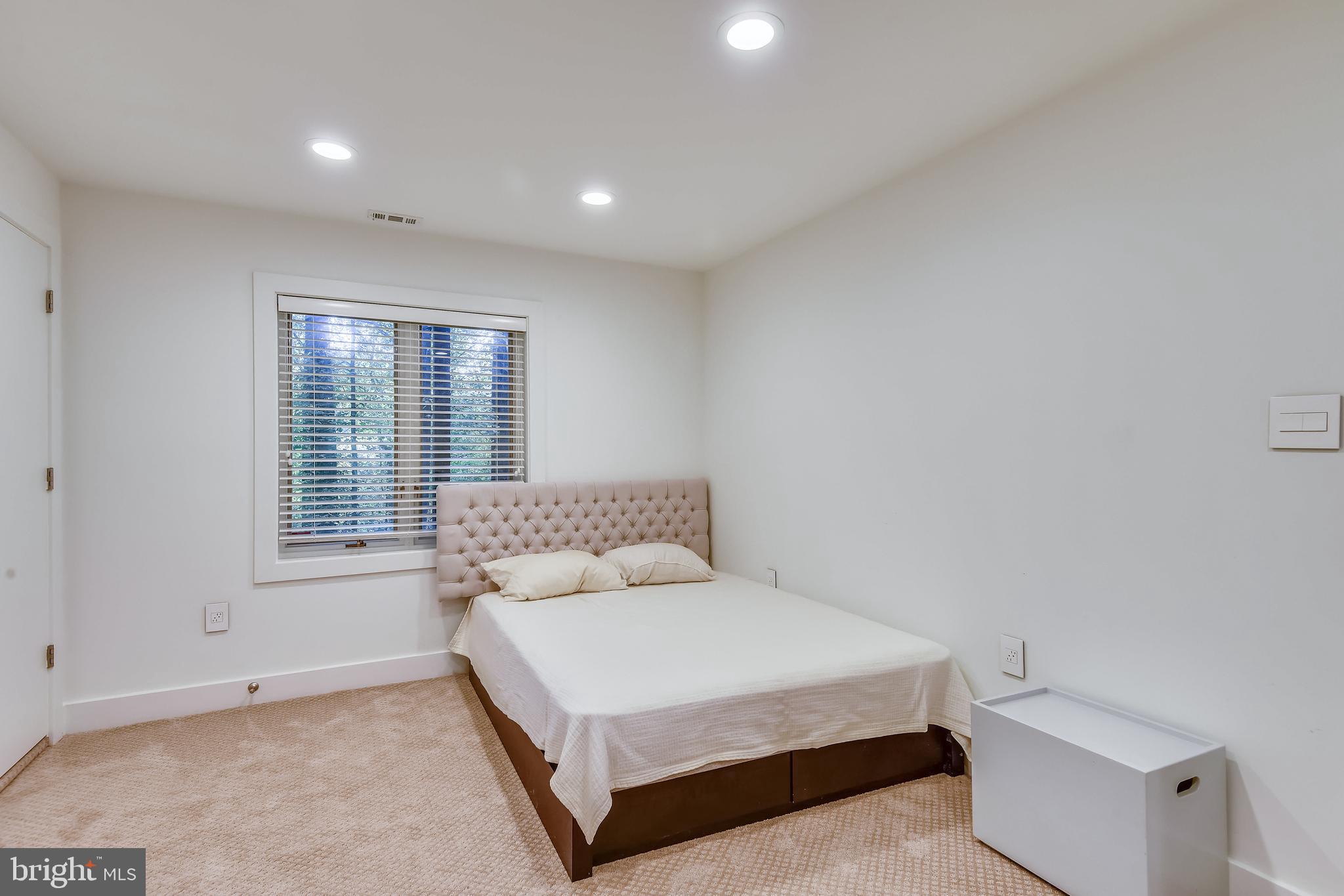 BRYARTON - Residential