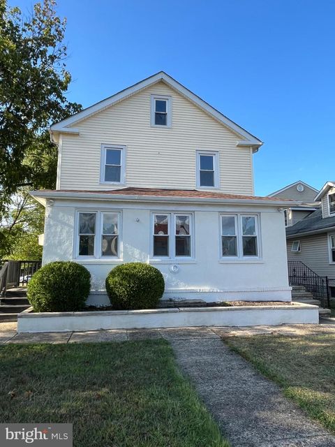105 MECRAY LANE MAPLE SHADE NJ 08052