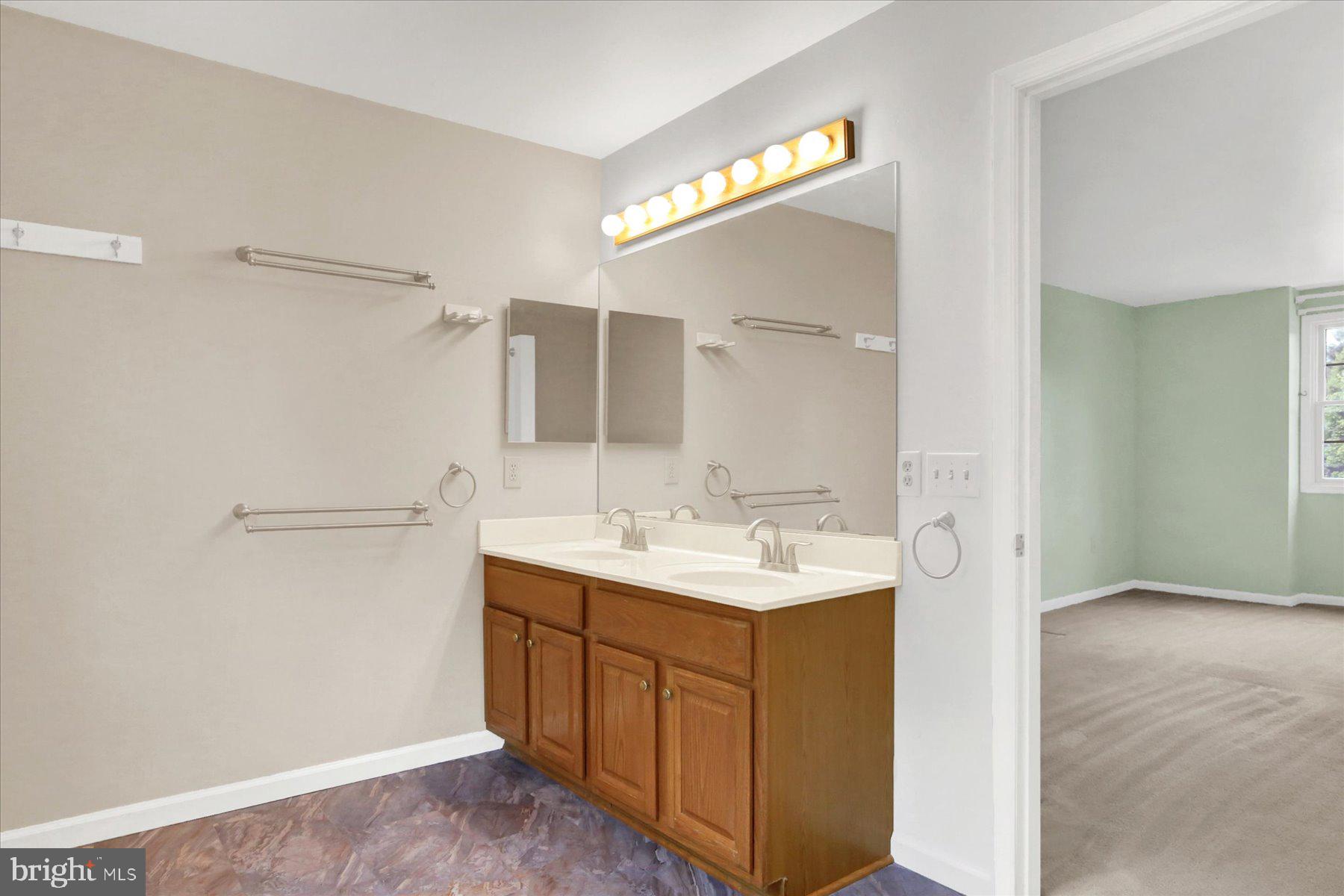 RIDGEVIEW - Residential