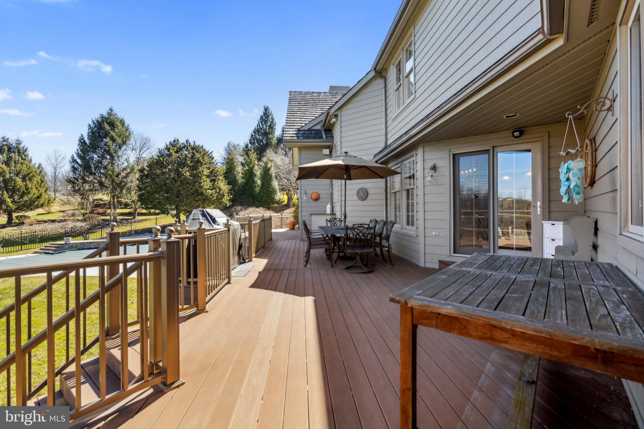 BLUE ROCK MEADOWS - Residential