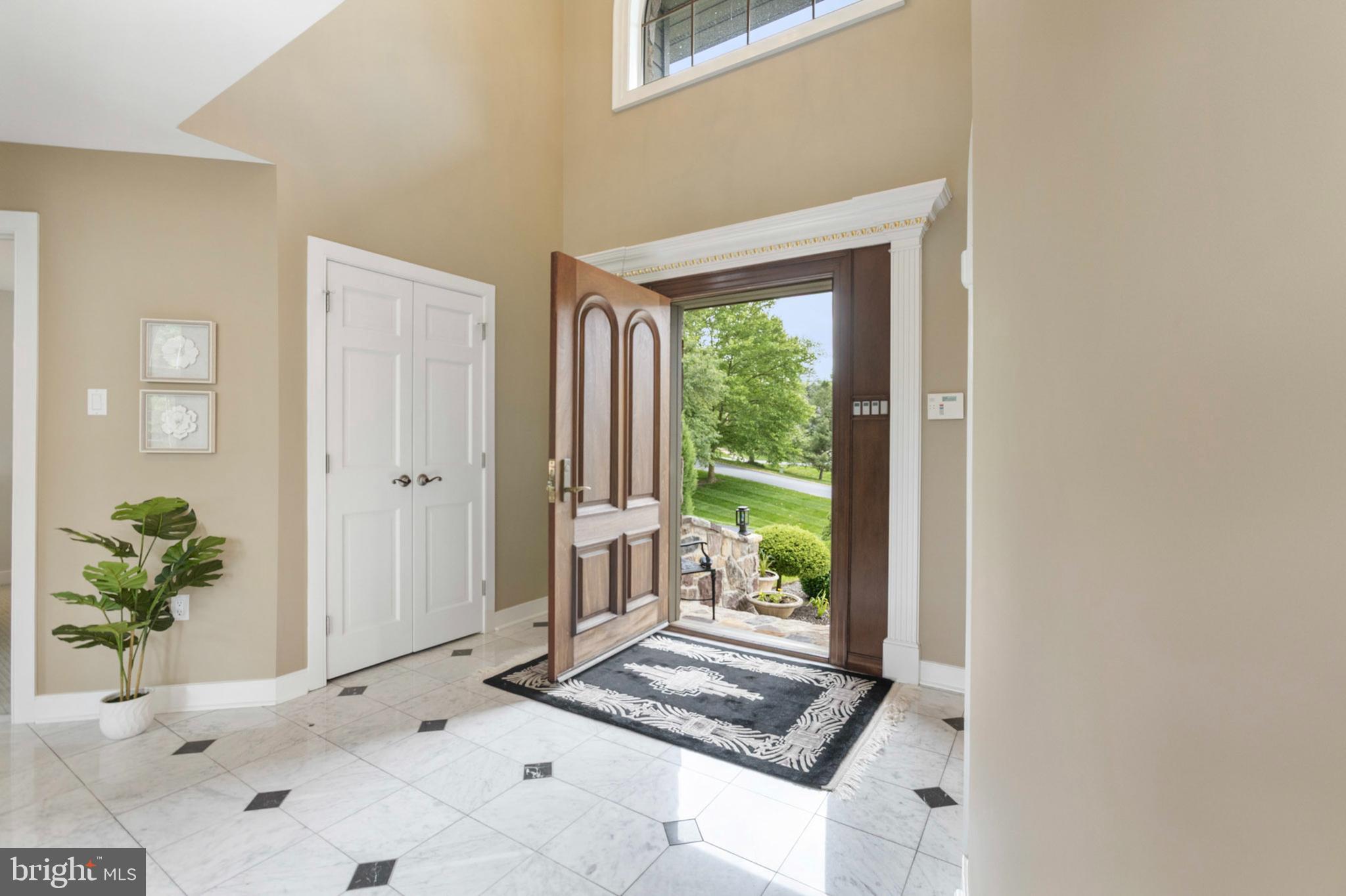 BLUE ROCK MEADOWS - Residential