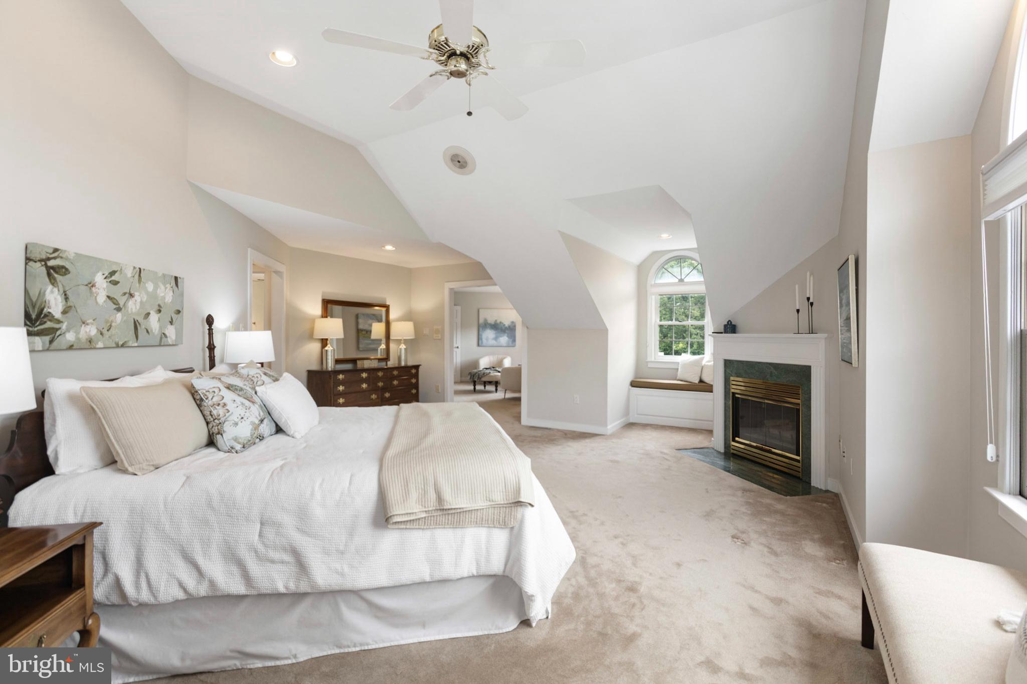 BLUE ROCK MEADOWS - Residential