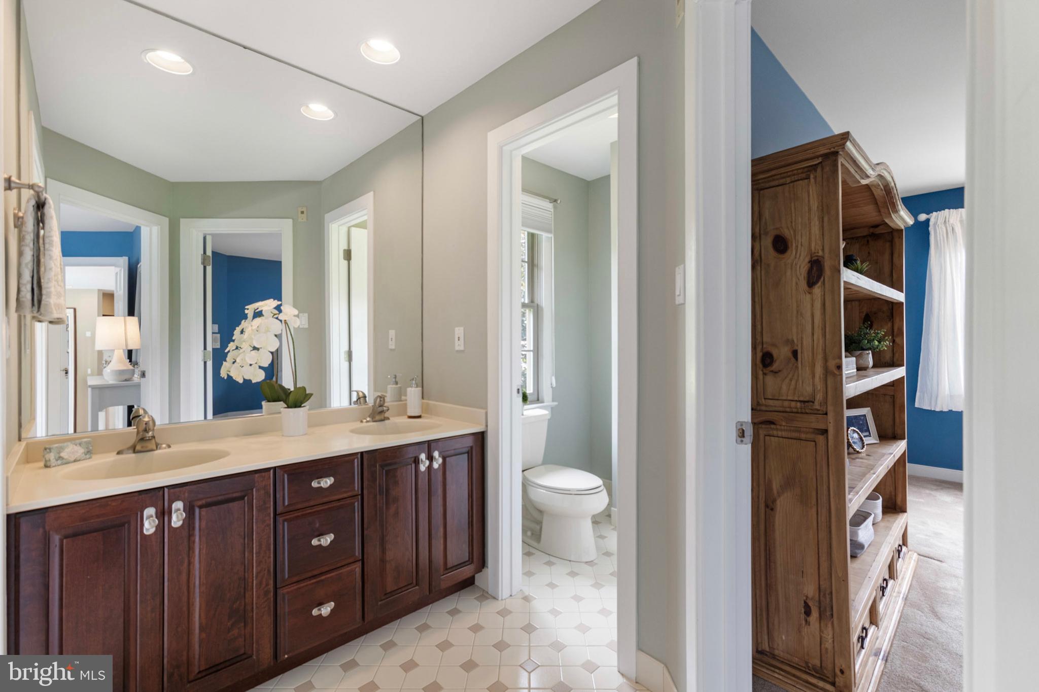 BLUE ROCK MEADOWS - Residential