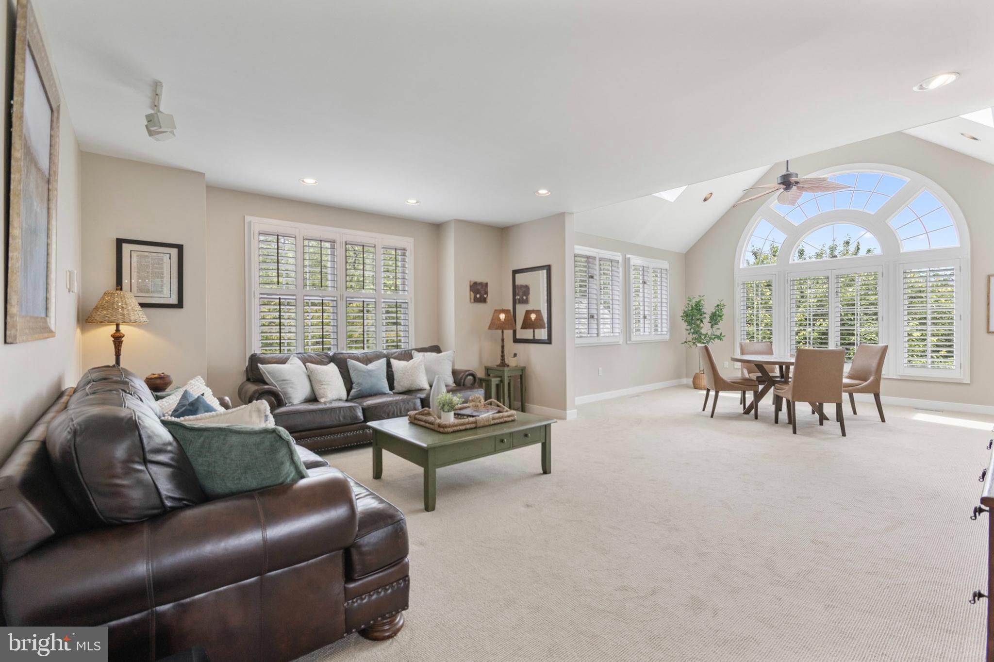 BLUE ROCK MEADOWS - Residential