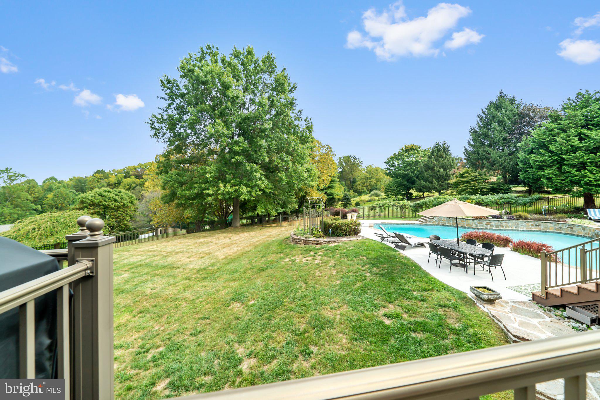 BLUE ROCK MEADOWS - Residential