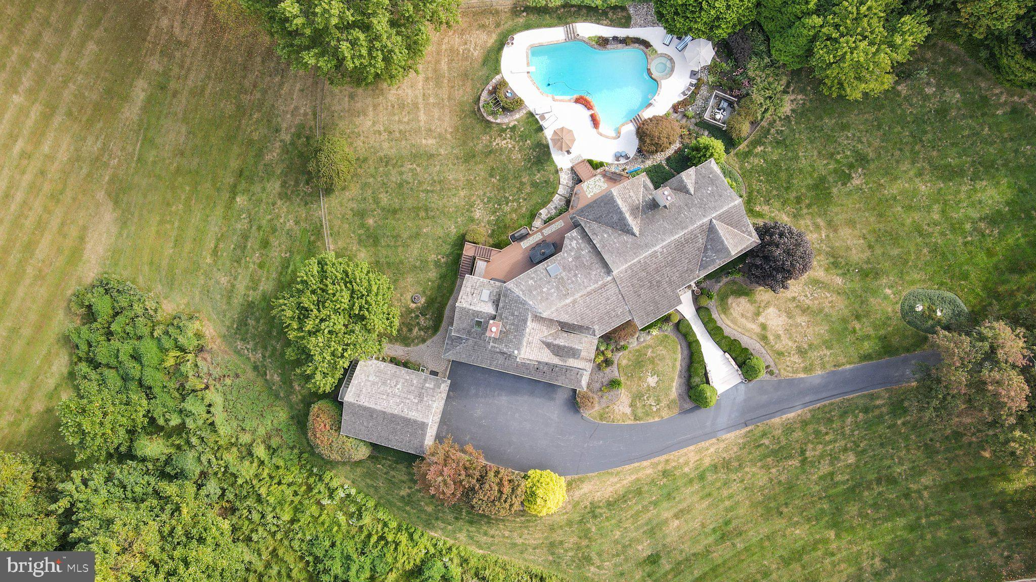 BLUE ROCK MEADOWS - Residential