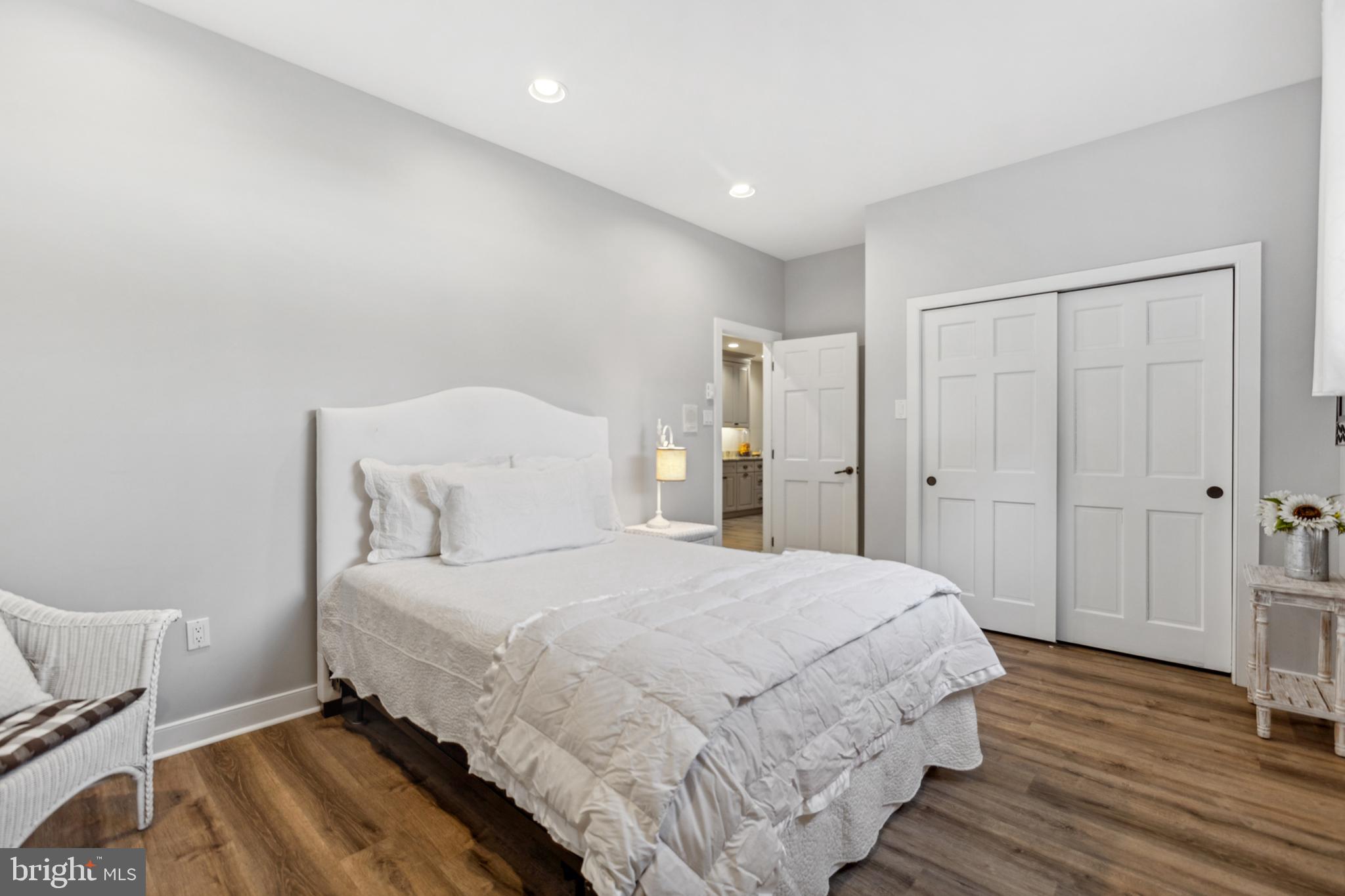 BLUE ROCK MEADOWS - Residential