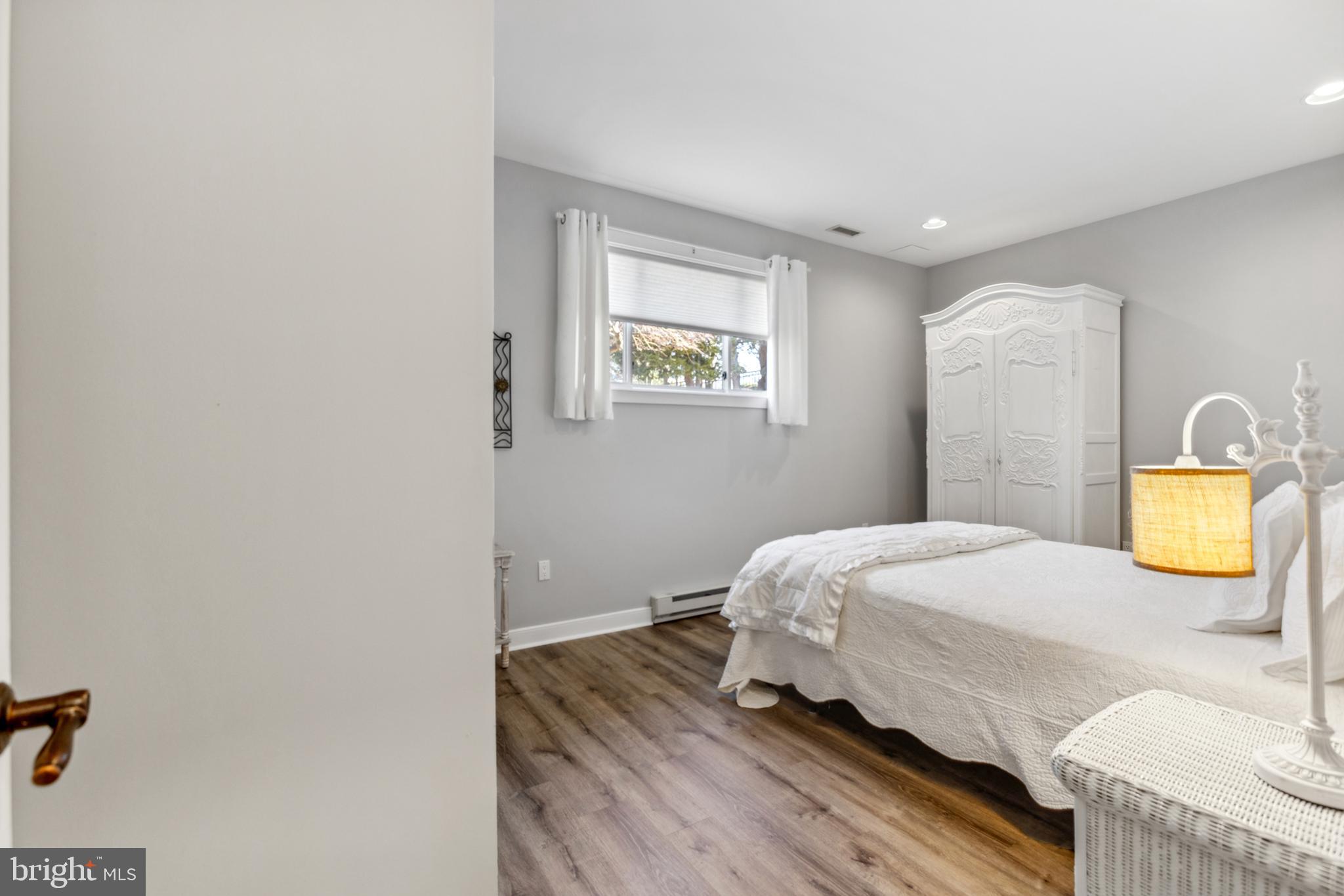 BLUE ROCK MEADOWS - Residential