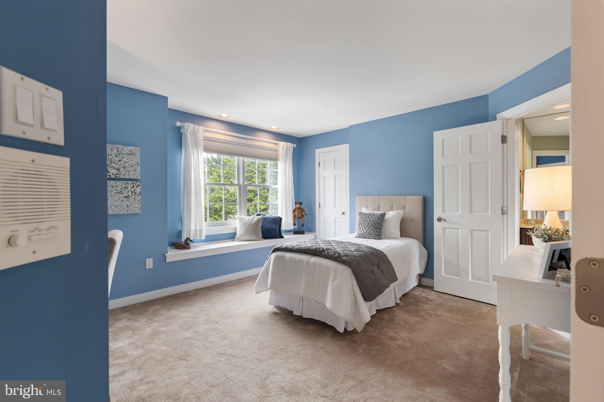 BLUE ROCK MEADOWS - Residential