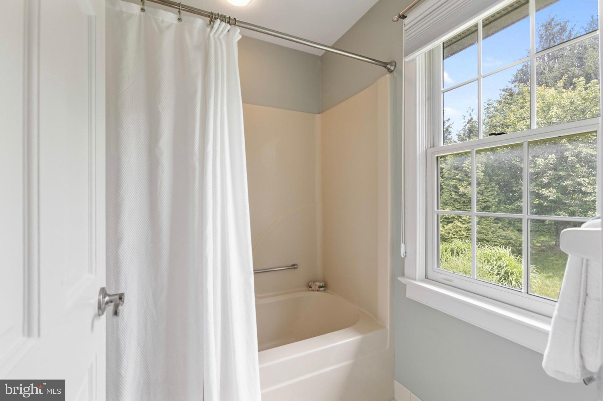 BLUE ROCK MEADOWS - Residential