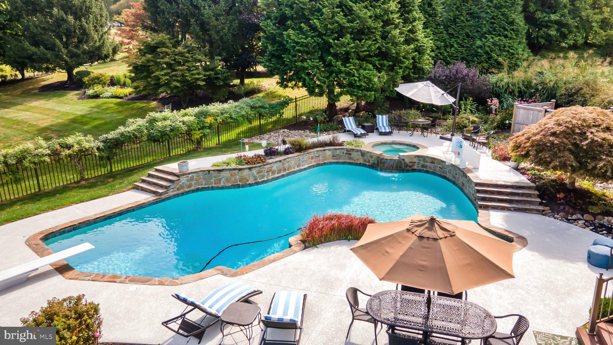 BLUE ROCK MEADOWS - Residential