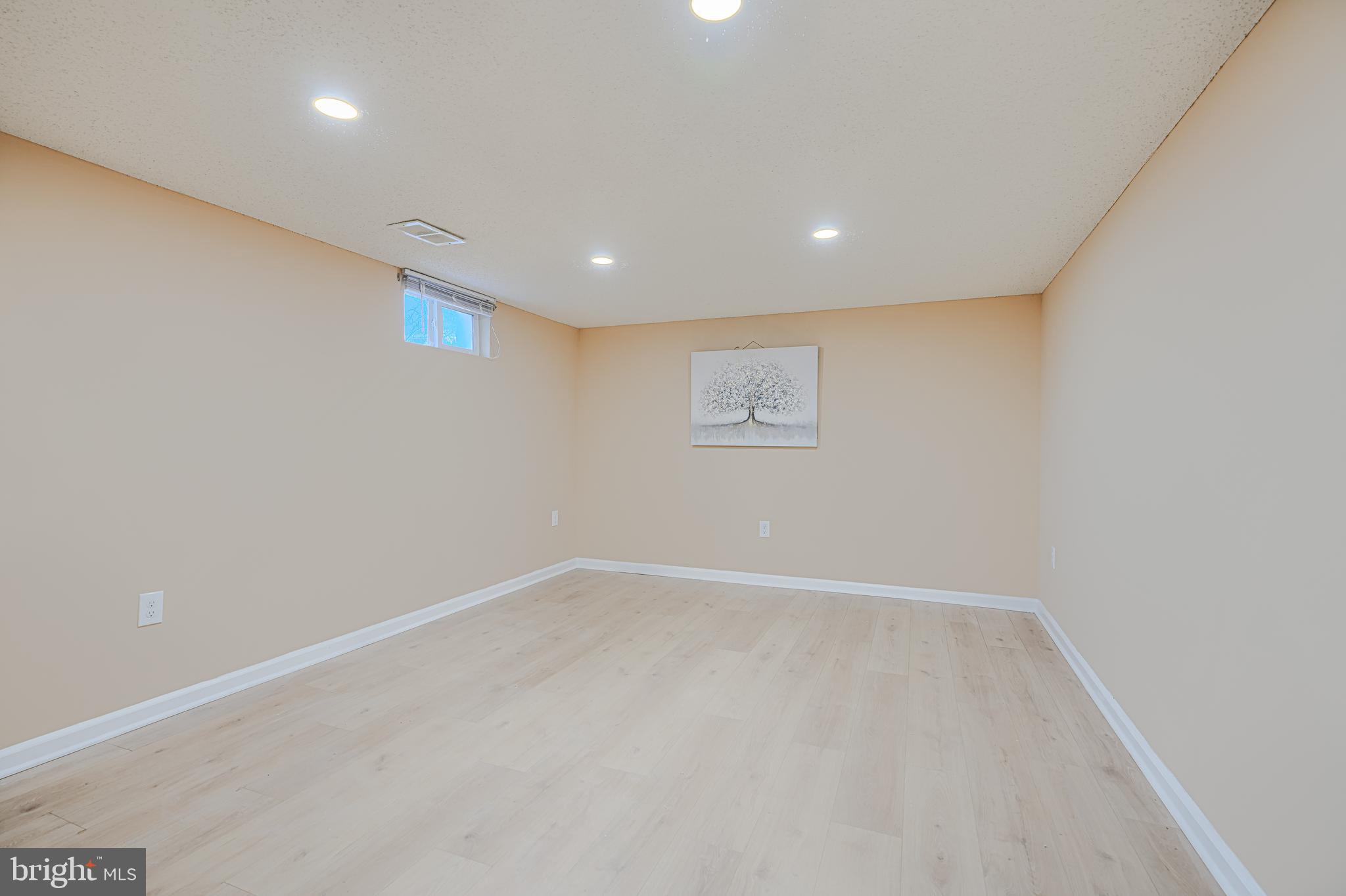 RANDALLSTOWN - Residential