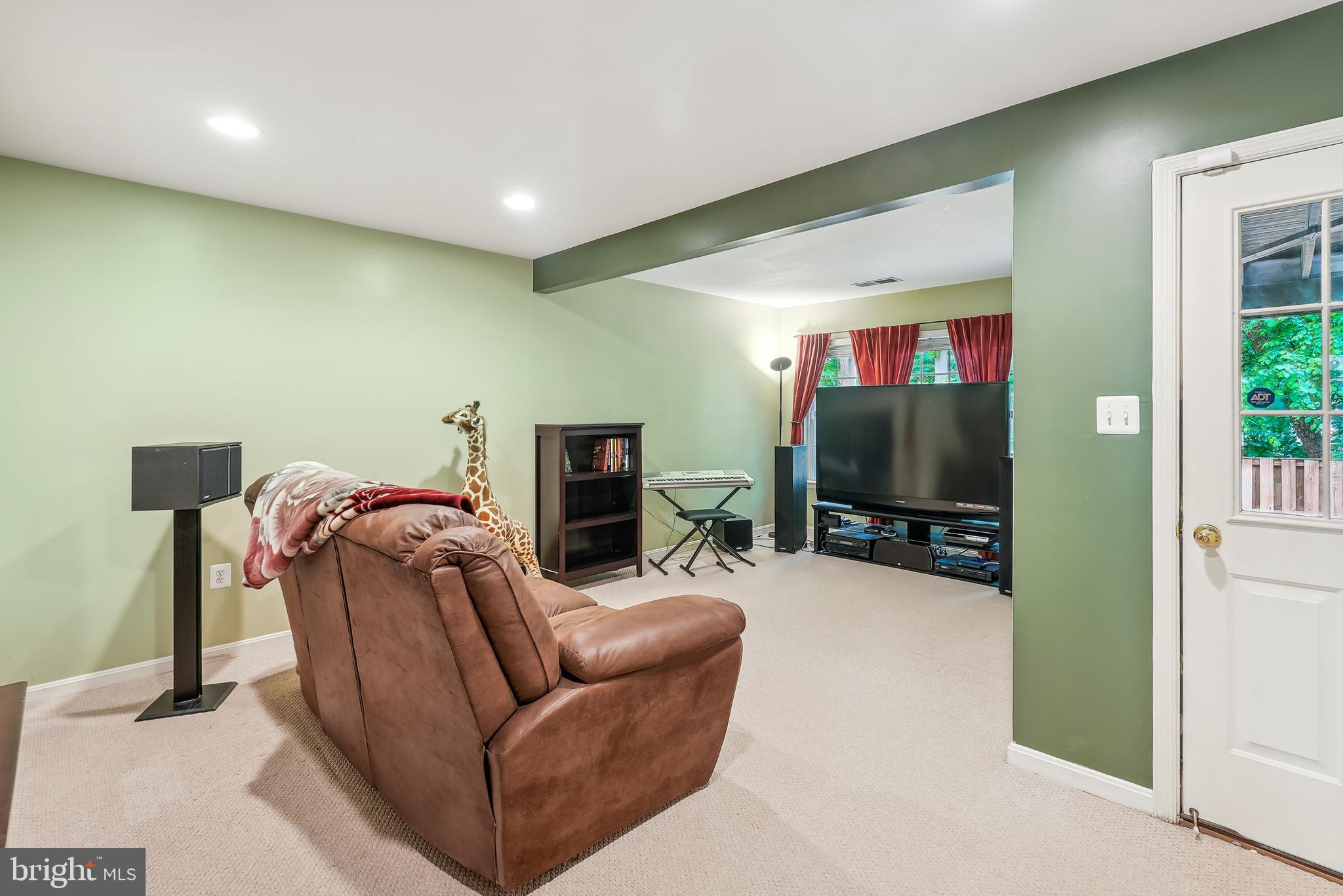 JEFFERSON VILLAGE - Residential