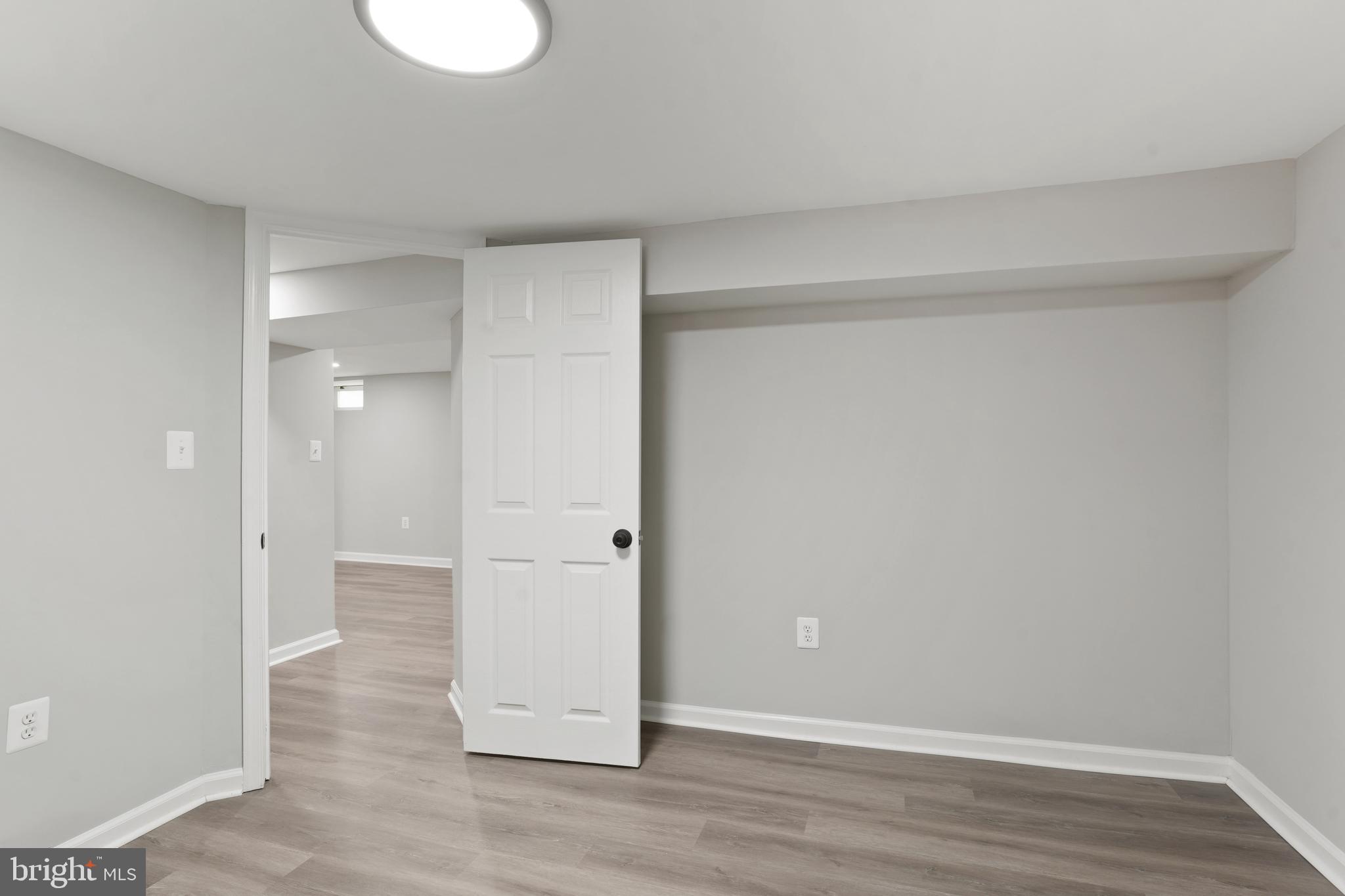 CATONSVILLE MANOR - Residential