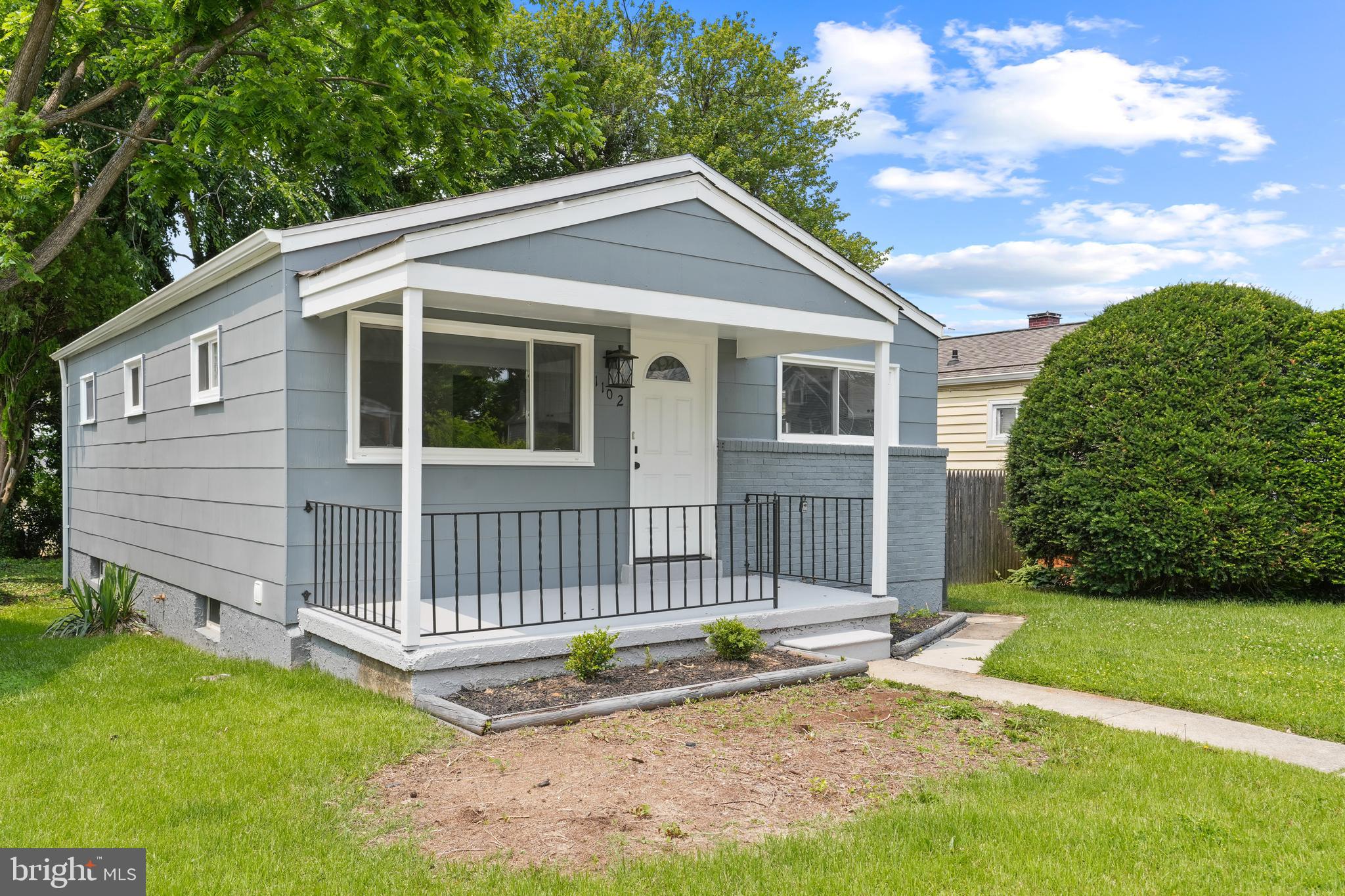 CATONSVILLE MANOR - Residential