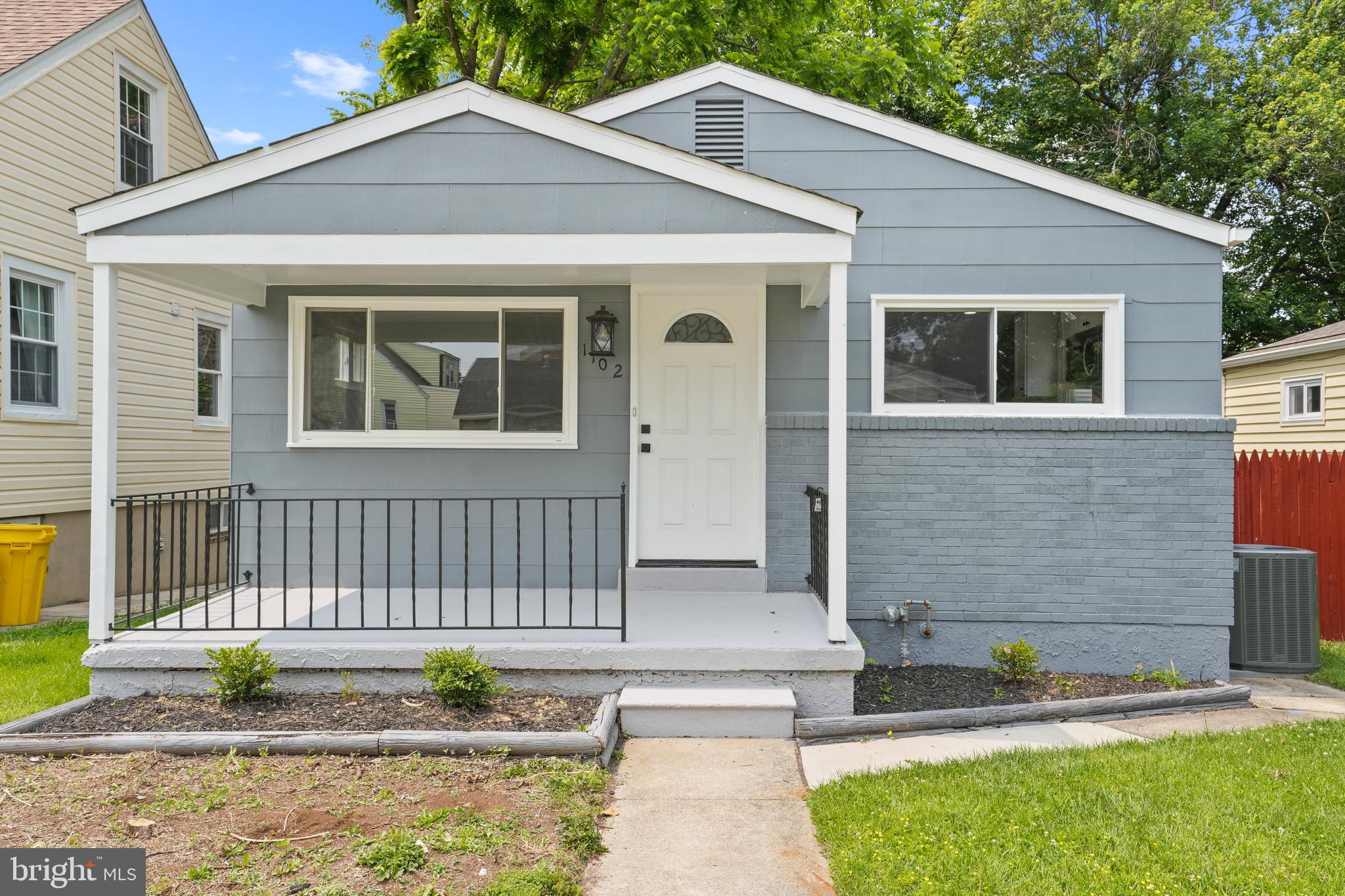 CATONSVILLE MANOR - Residential