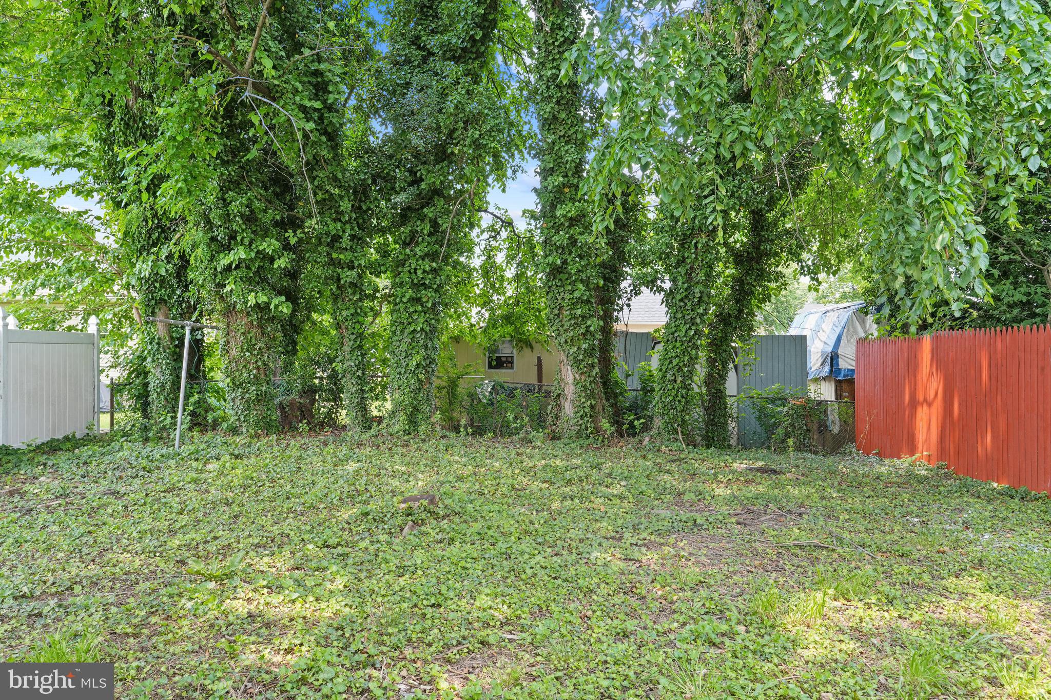 CATONSVILLE MANOR - Residential