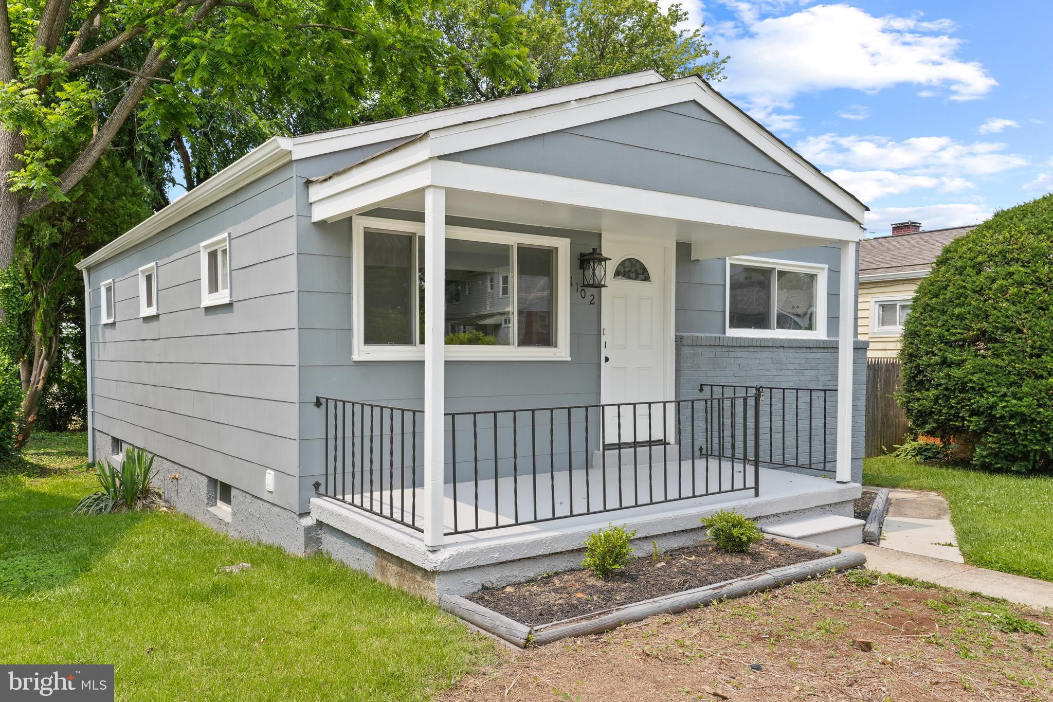 CATONSVILLE MANOR - Residential