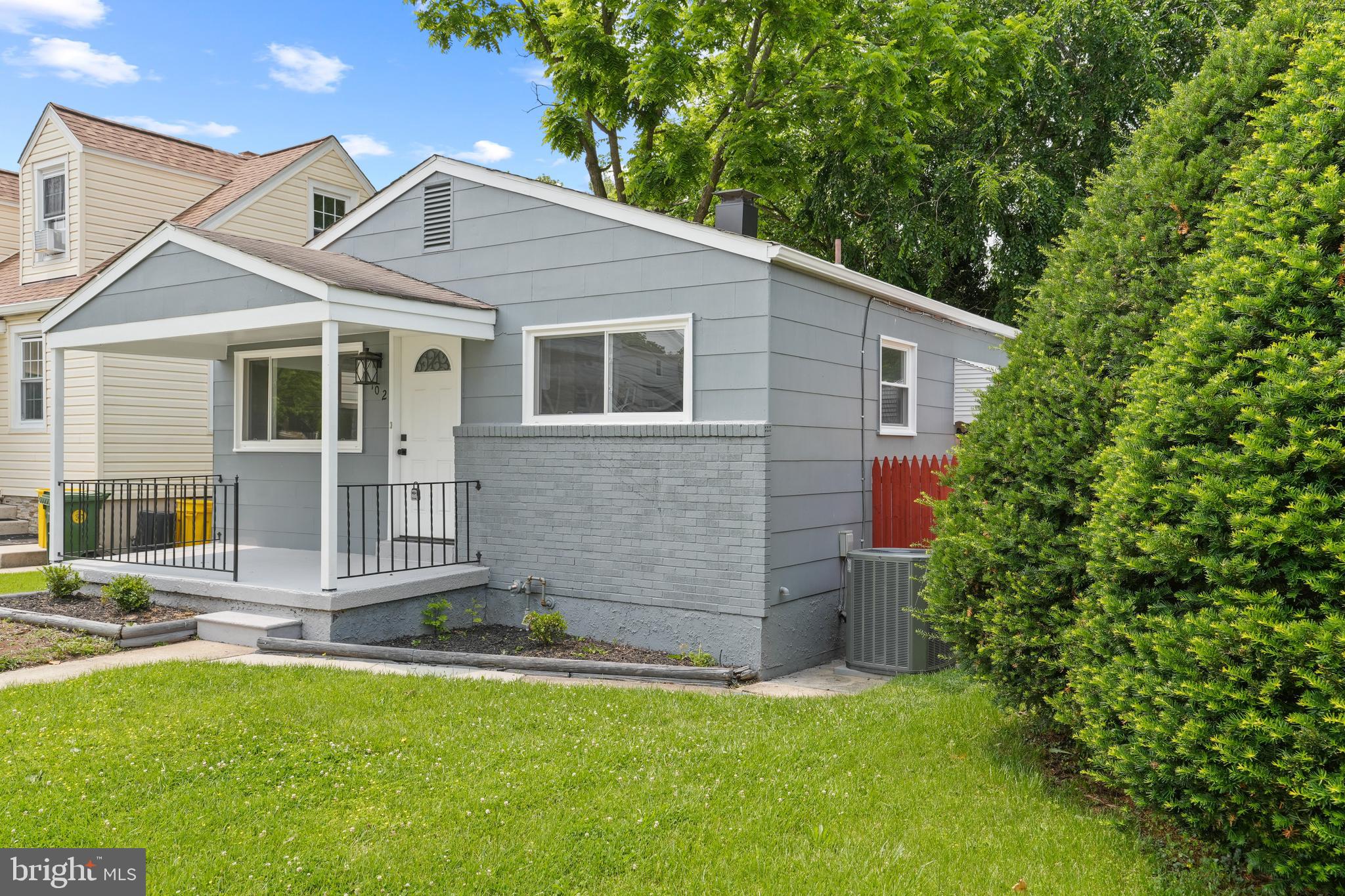 CATONSVILLE MANOR - Residential