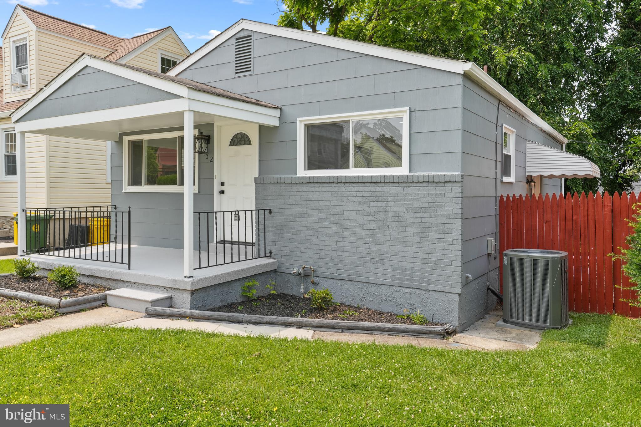 CATONSVILLE MANOR - Residential