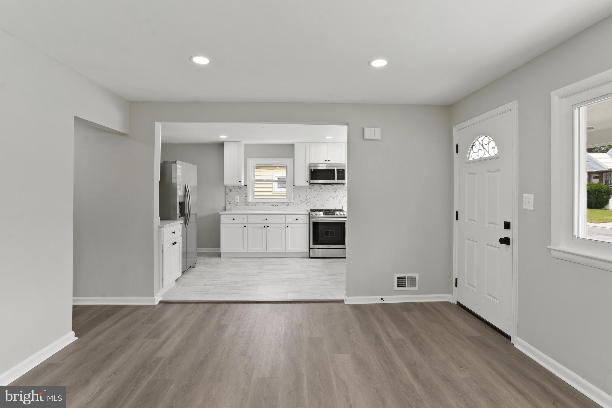 CATONSVILLE MANOR - Residential