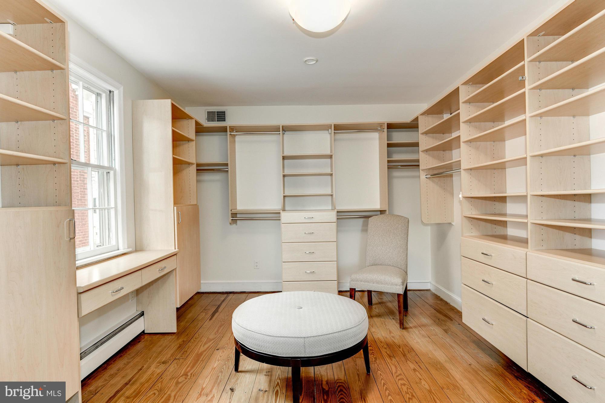 GEORGETOWN - Residential