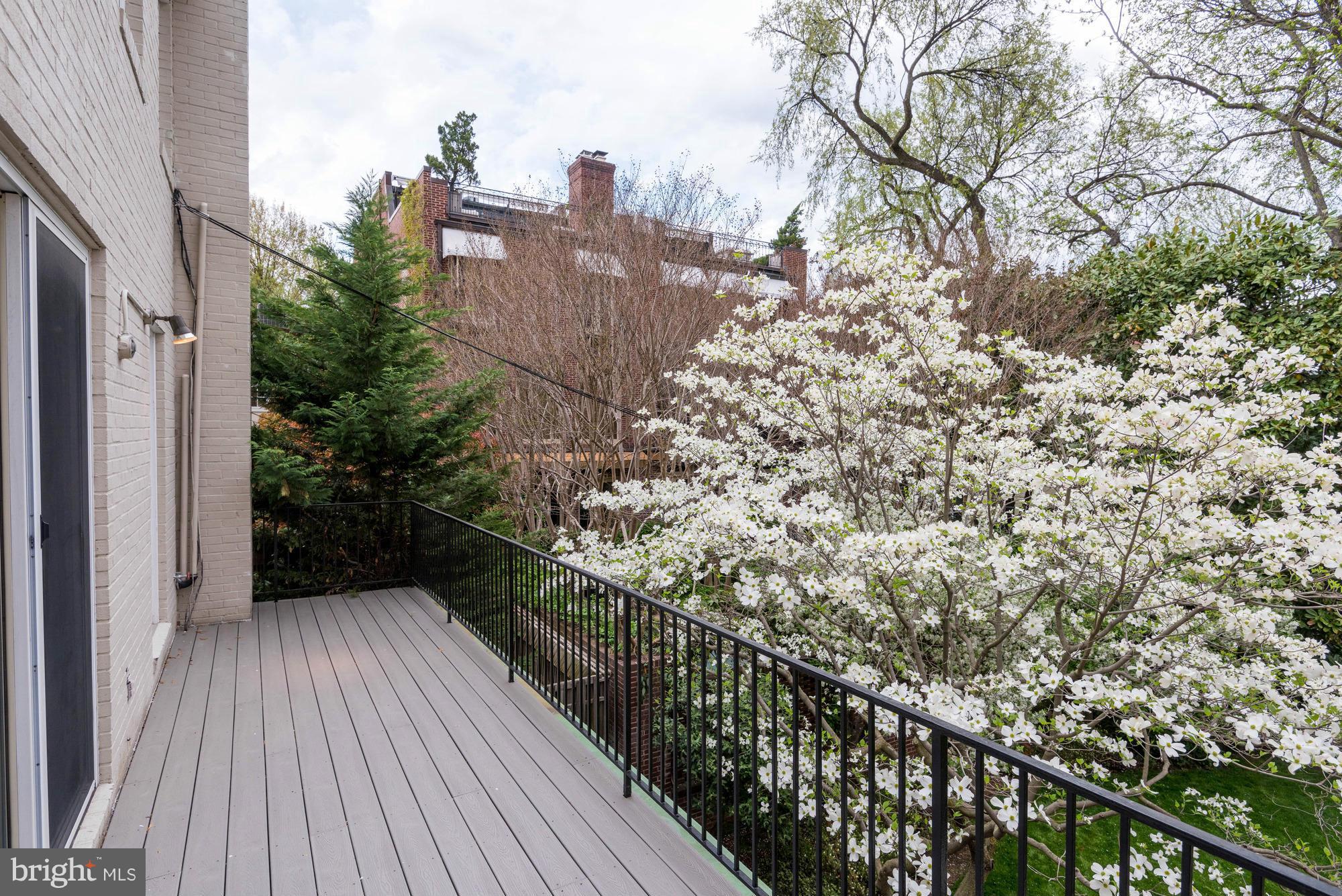 GEORGETOWN - Residential