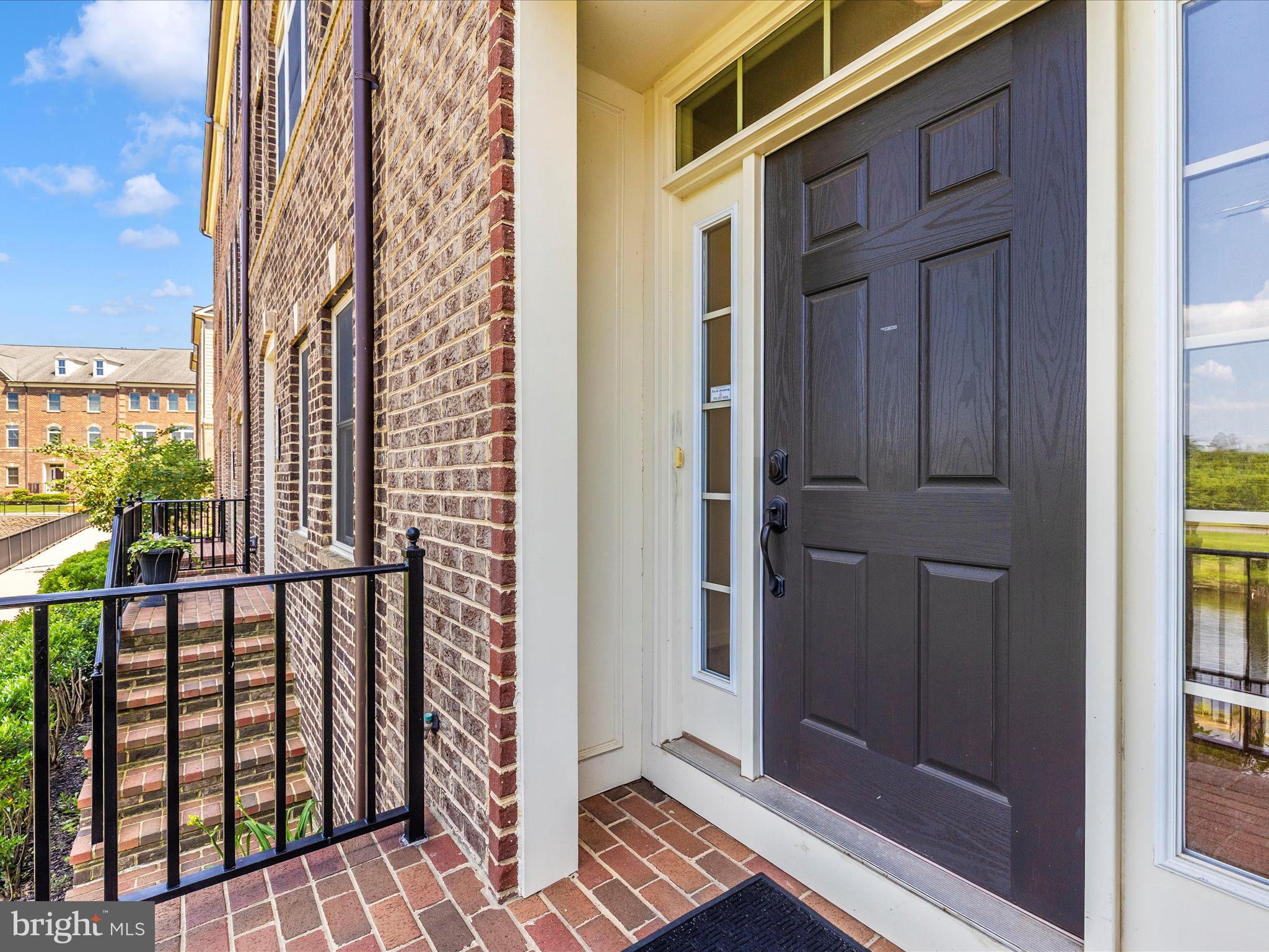 9138 KENWAY LANE