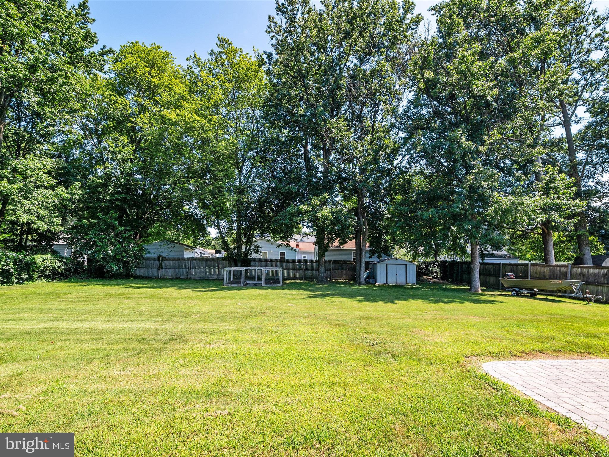 FRANKLIN MANOR BEACH - Residential