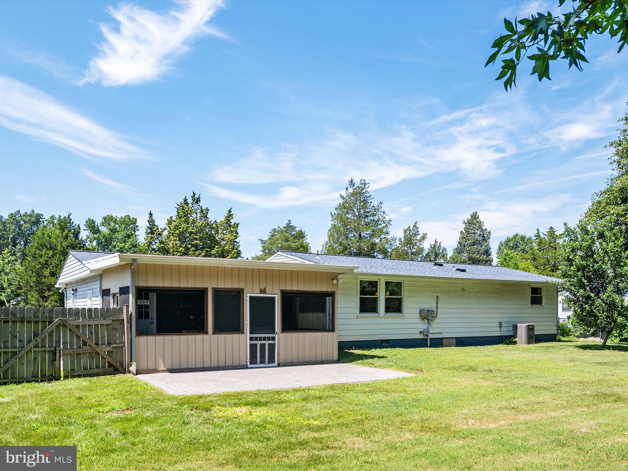 FRANKLIN MANOR BEACH - Residential