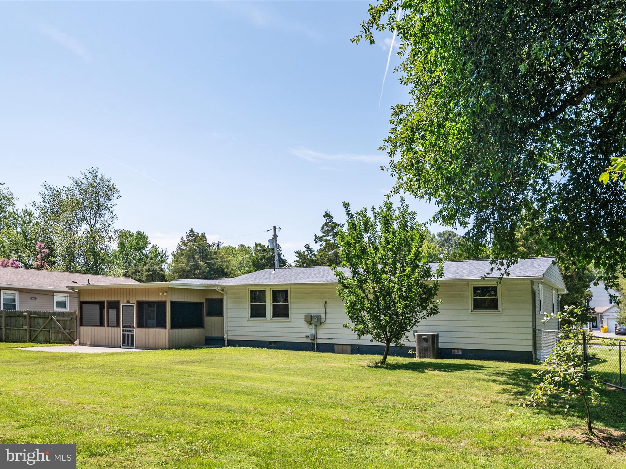 FRANKLIN MANOR BEACH - Residential