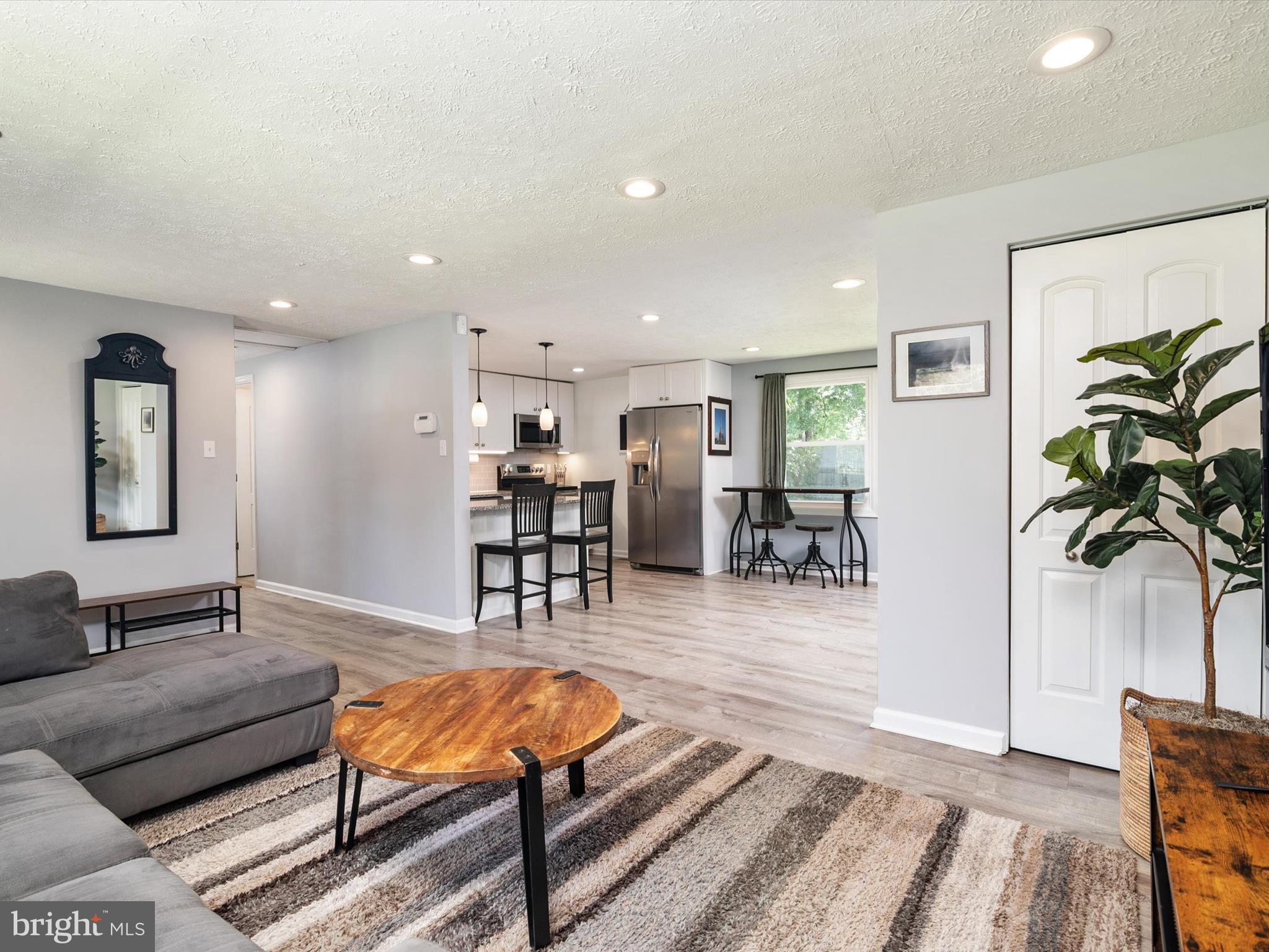 FRANKLIN MANOR BEACH - Residential