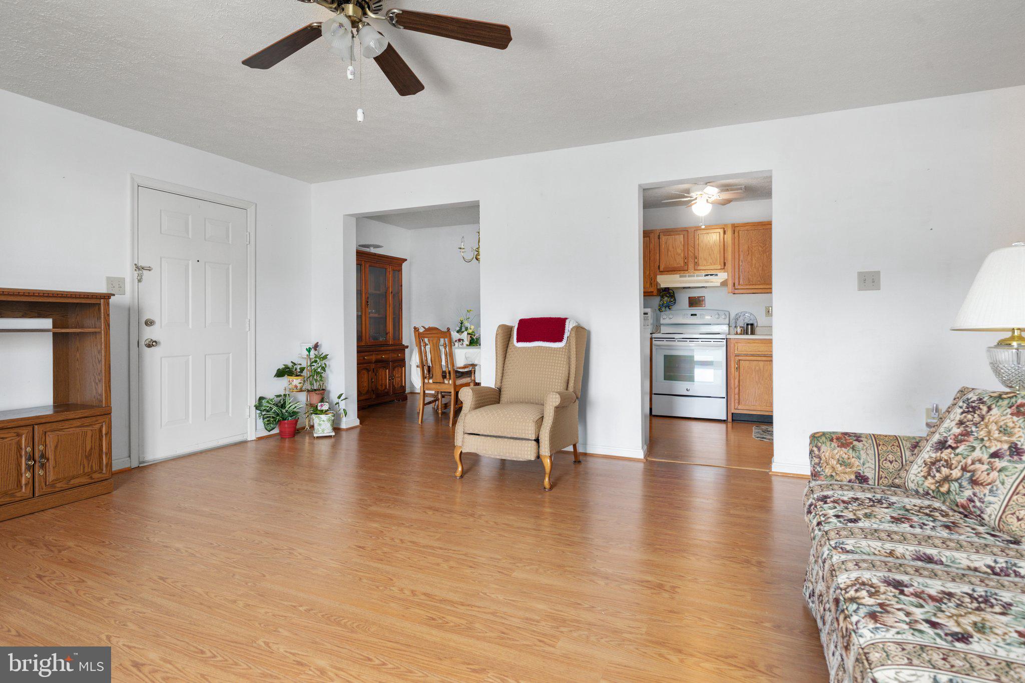 SIGNAL KNOB STATION - Residential